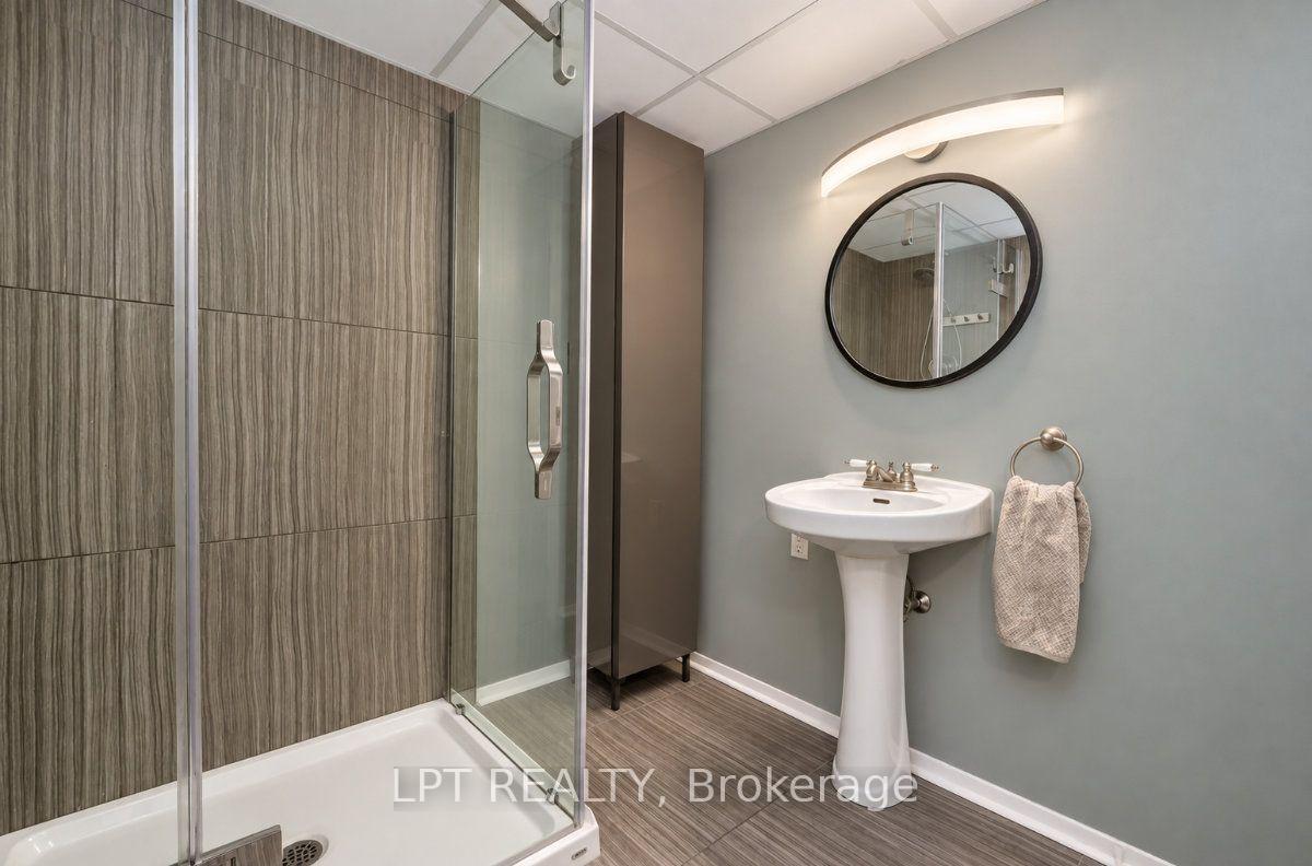 Photo 31 of 65 Coolspring Crescent, Ottawa, Borden Farm/Stewart Farm/Carleton Heights/Parkwood Hills — HOMEH