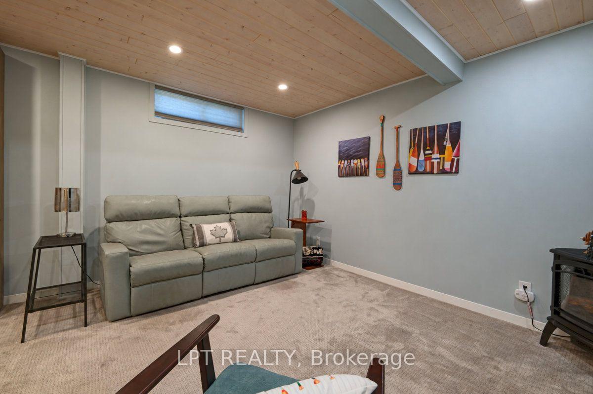 Photo 35 of 65 Coolspring Crescent, Ottawa, Borden Farm/Stewart Farm/Carleton Heights/Parkwood Hills — HOMEH