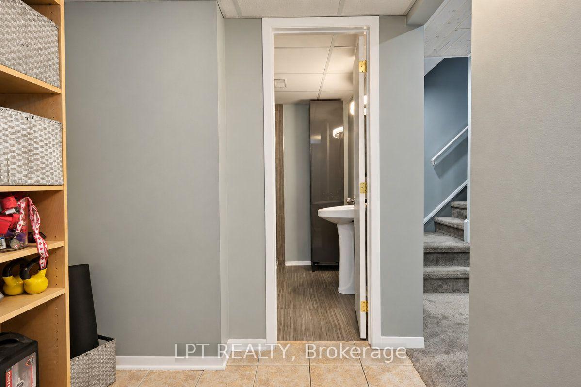 Photo 39 of 65 Coolspring Crescent, Ottawa, Borden Farm/Stewart Farm/Carleton Heights/Parkwood Hills — HOMEH