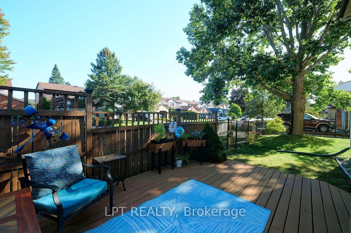 Photo 43 of 65 Coolspring Crescent, Ottawa, Borden Farm/Stewart Farm/Carleton Heights/Parkwood Hills — HOMEH