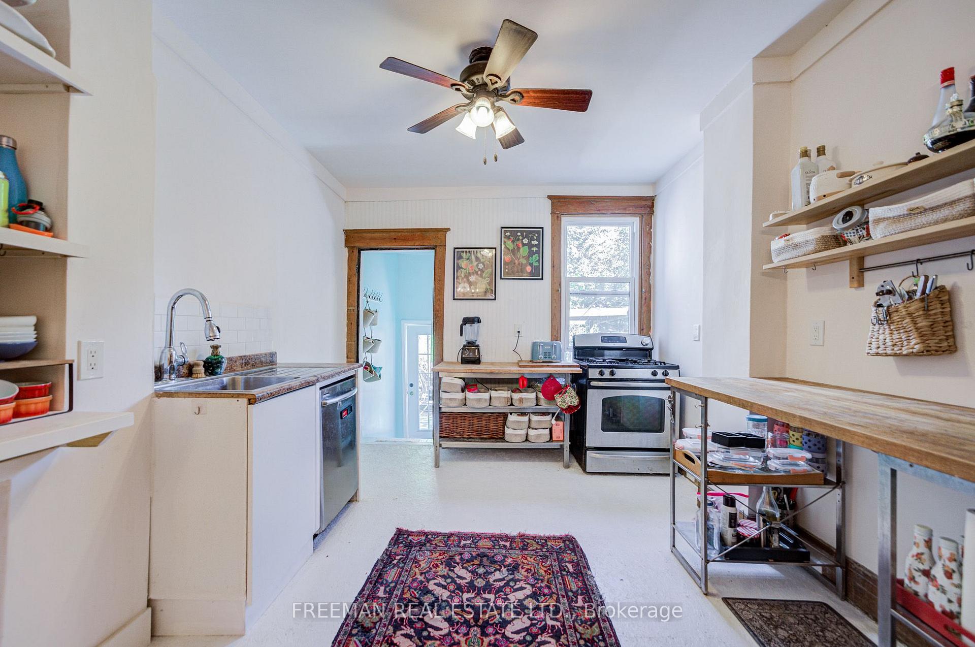 Photo 16 of 257 Bartlett Avenue, Toronto, Dovercourt-Wallace Emerson-Junction — HOMEH