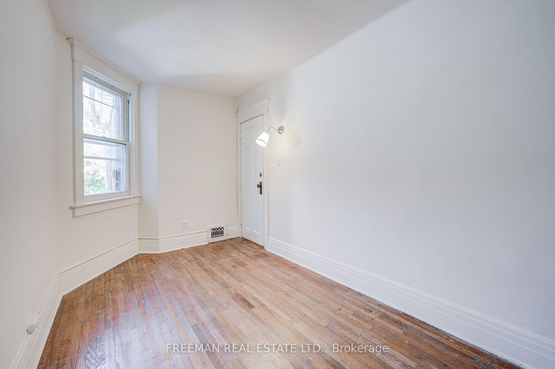 Photo 25 of 257 Bartlett Avenue, Toronto, Dovercourt-Wallace Emerson-Junction — HOMEH