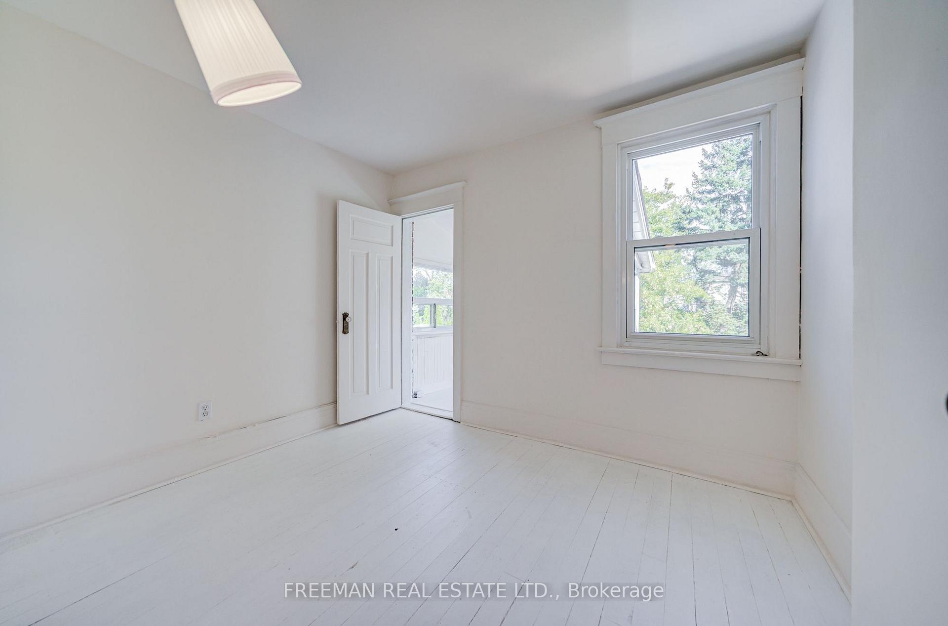 Photo 28 of 257 Bartlett Avenue, Toronto, Dovercourt-Wallace Emerson-Junction — HOMEH