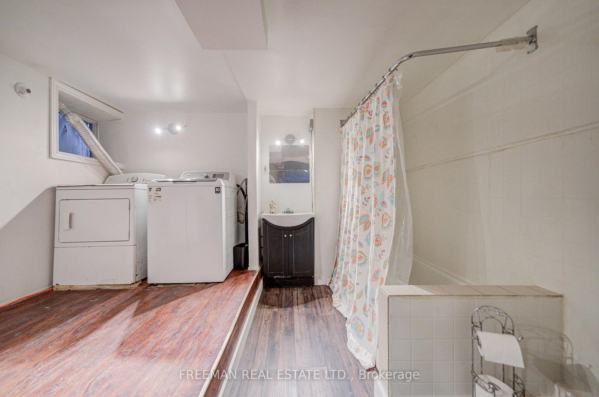 Photo 37 of 257 Bartlett Avenue, Toronto, Dovercourt-Wallace Emerson-Junction — HOMEH