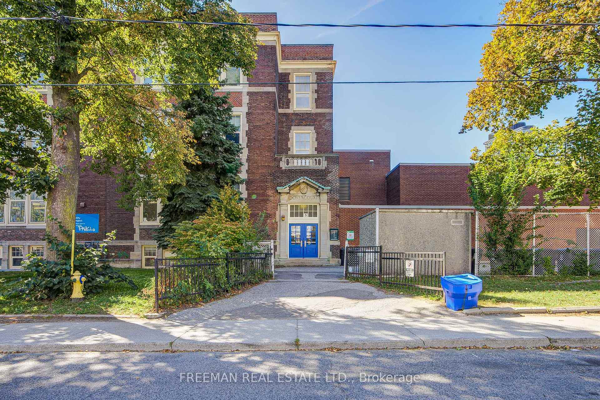 Photo 45 of 257 Bartlett Avenue, Toronto, Dovercourt-Wallace Emerson-Junction — HOMEH
