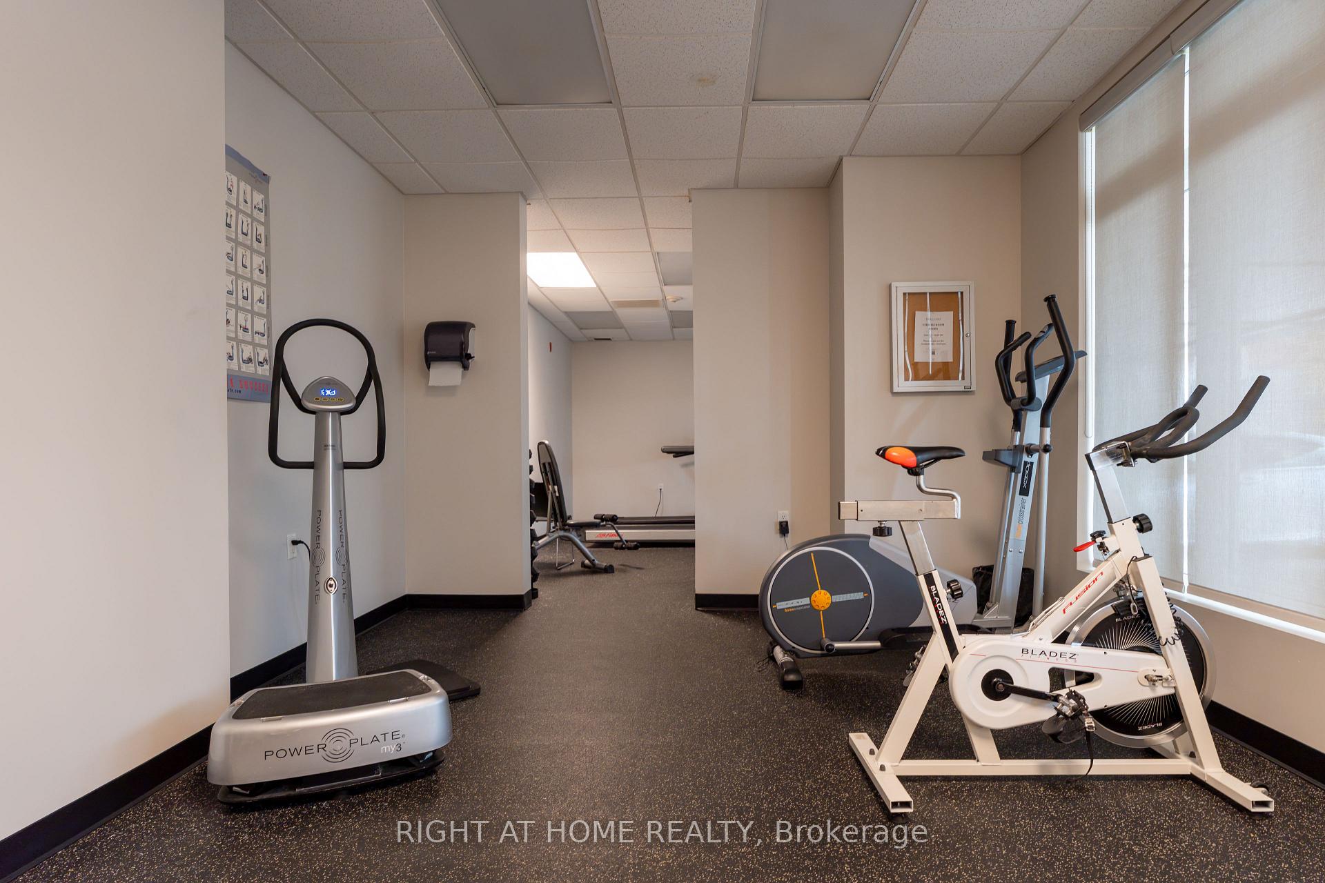 Photo 20 of Unit 202, 15450 Yonge Street, Aurora, Aurora Heights — HOMEH