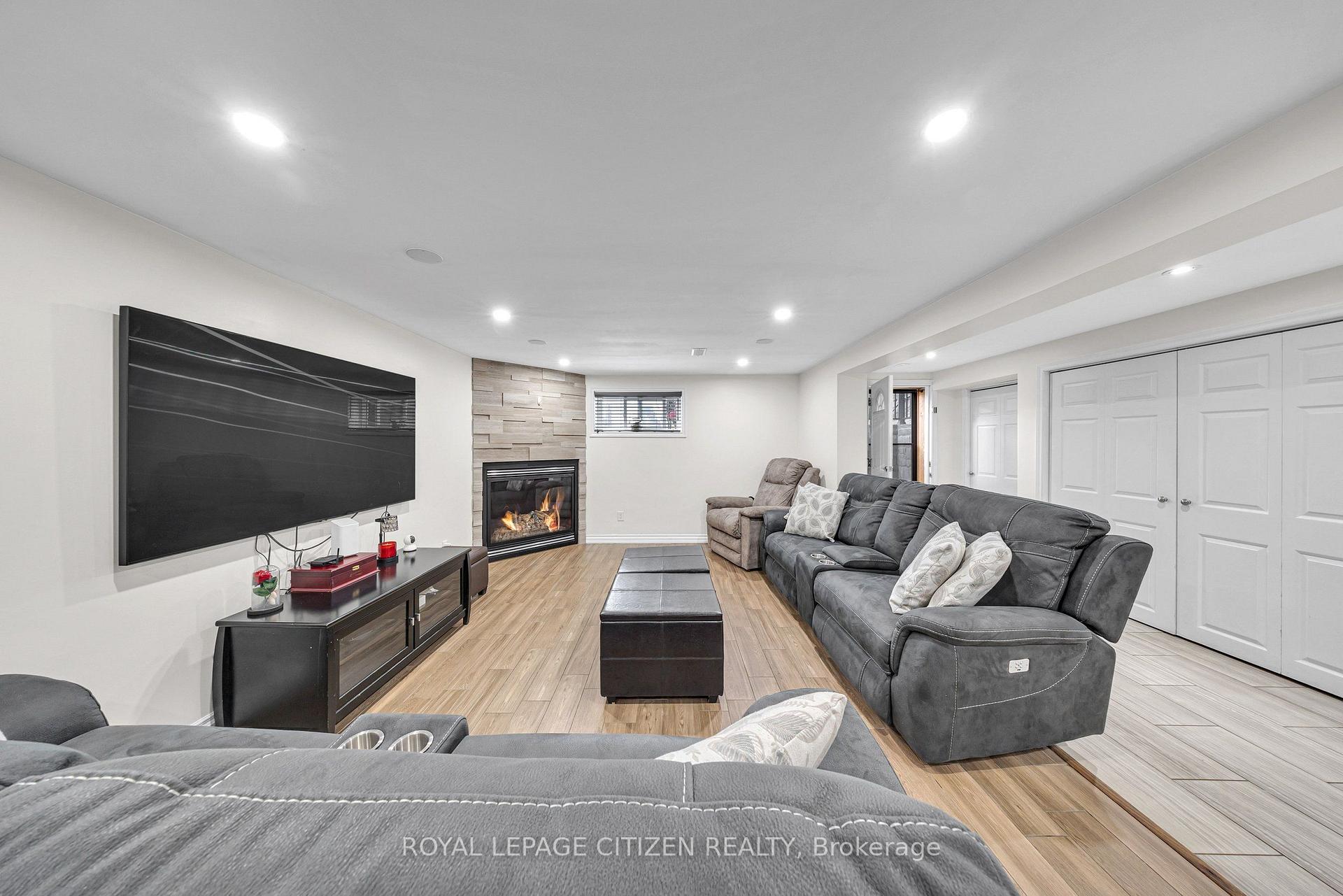Photo 35 of 57 Bakerton Drive, Scarborough, Woburn — HOMEH