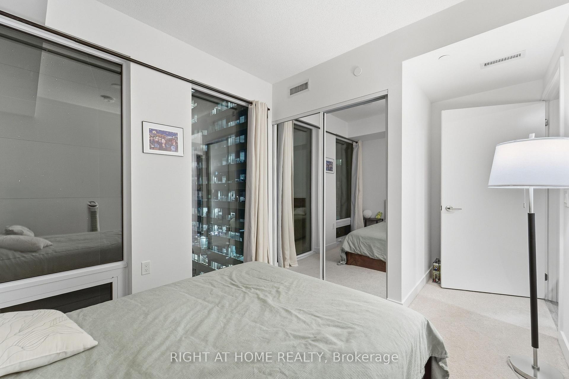 Photo 11 of Unit 803, 238 Simcoe Street, Toronto, Kensington-Chinatown — HOMEH