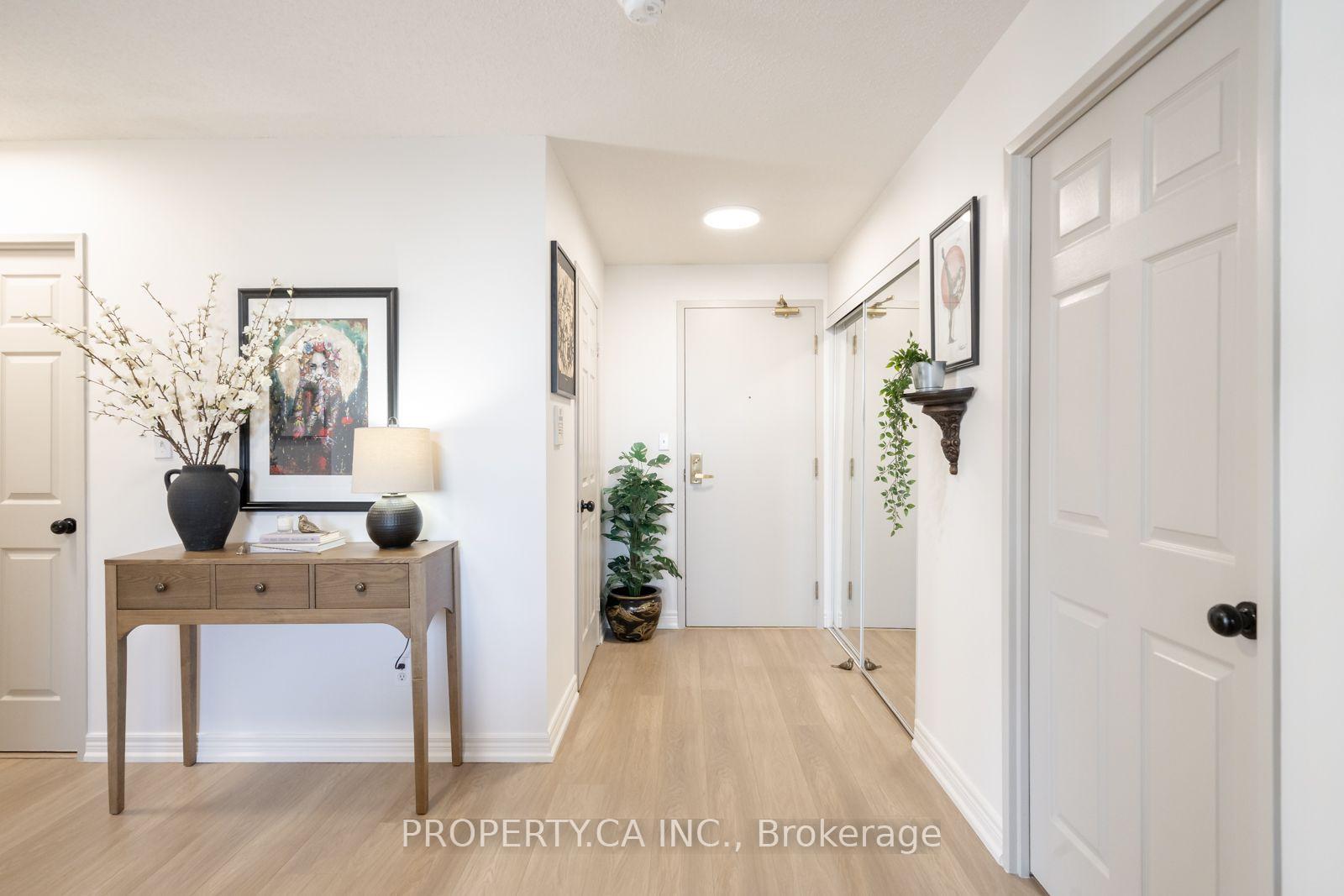 Photo 2 of Unit 1902, 43 Eglinton Avenue E, Toronto, Mount Pleasant West — HOMEH