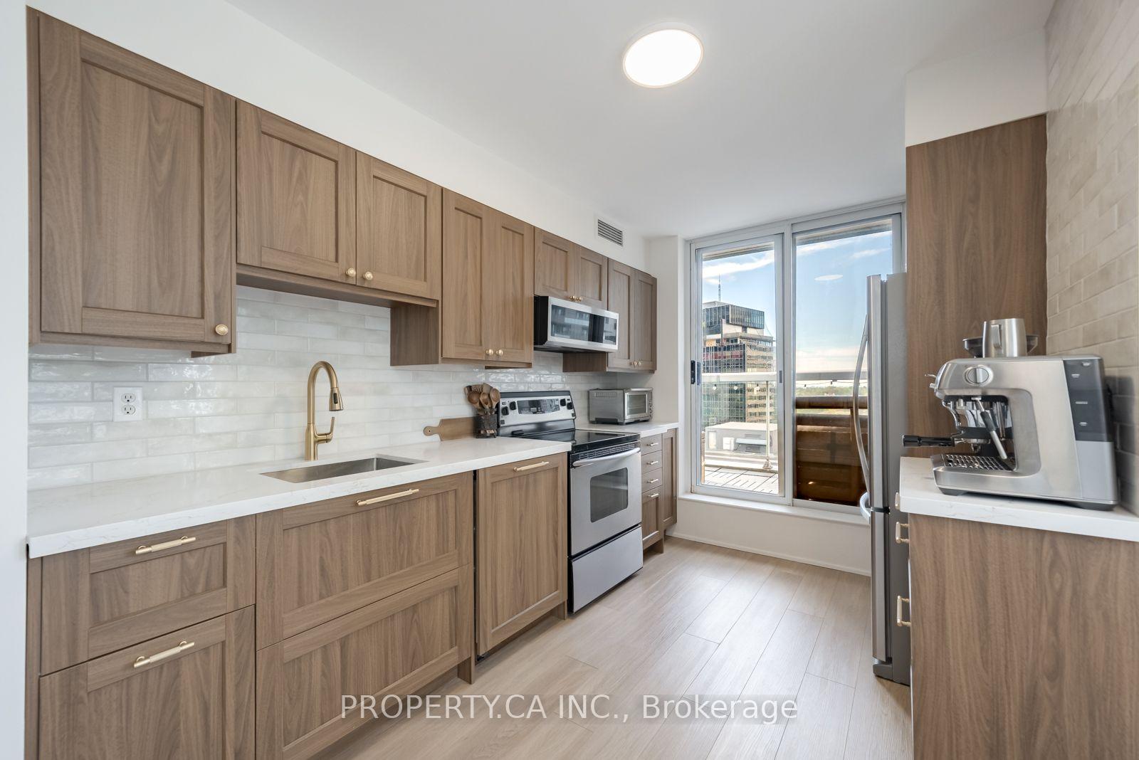 Photo 7 of Unit 1902, 43 Eglinton Avenue E, Toronto, Mount Pleasant West — HOMEH