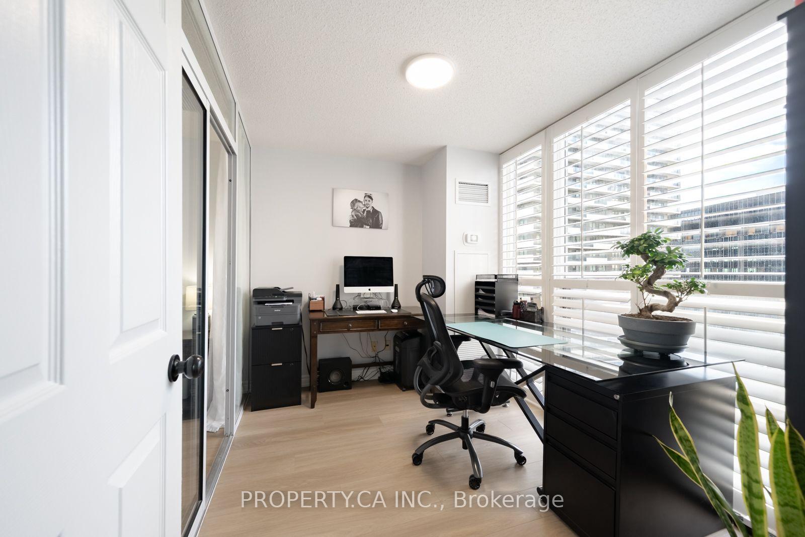 Photo 17 of Unit 1902, 43 Eglinton Avenue E, Toronto, Mount Pleasant West — HOMEH