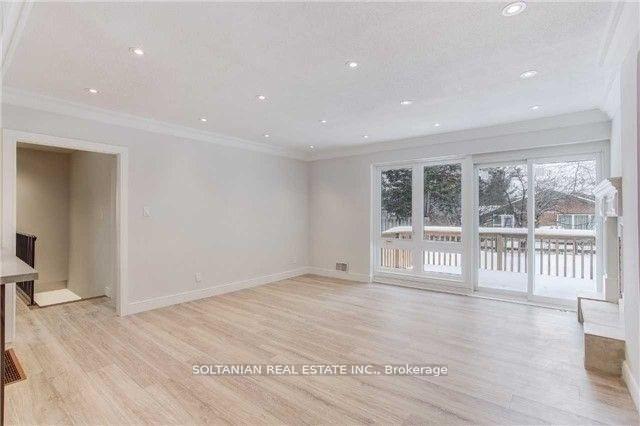 Photo 6 of 44 Tremont Crescent, North York, Banbury-Don Mills — HOMEH