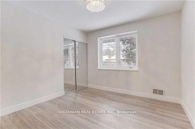 Photo 13 of 44 Tremont Crescent, North York, Banbury-Don Mills — HOMEH