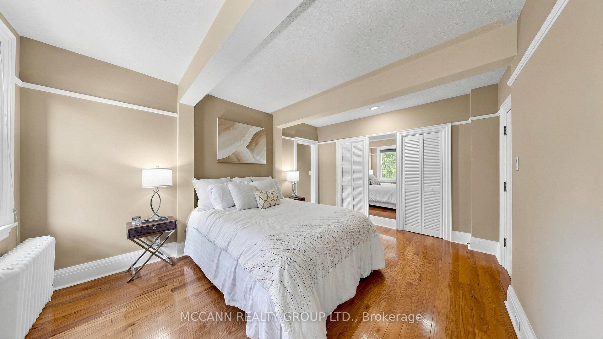 Photo 20 of 252 Sheldrake Boulevard, Toronto, Mount Pleasant East — HOMEH