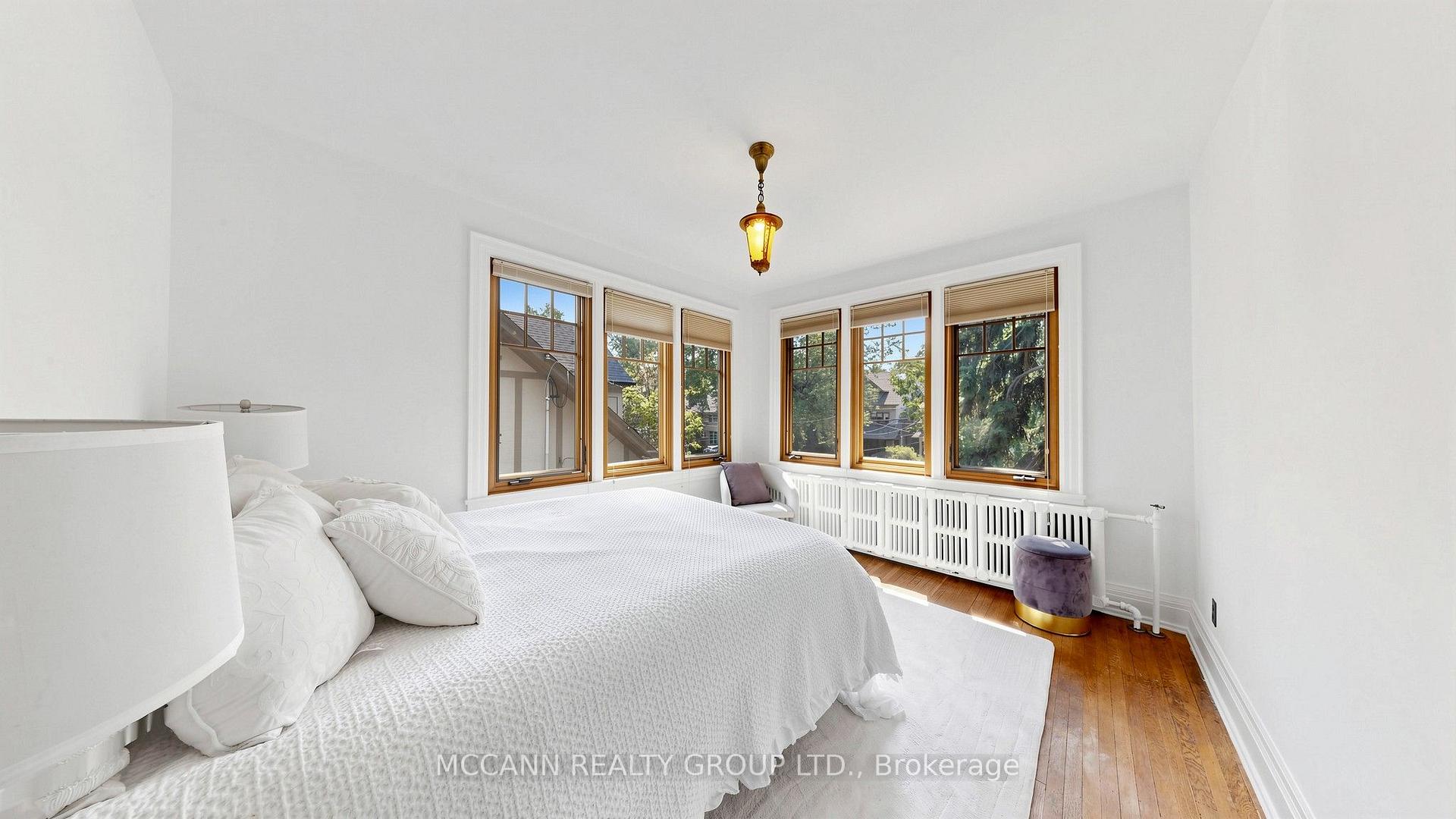 Photo 26 of 252 Sheldrake Boulevard, Toronto, Mount Pleasant East — HOMEH