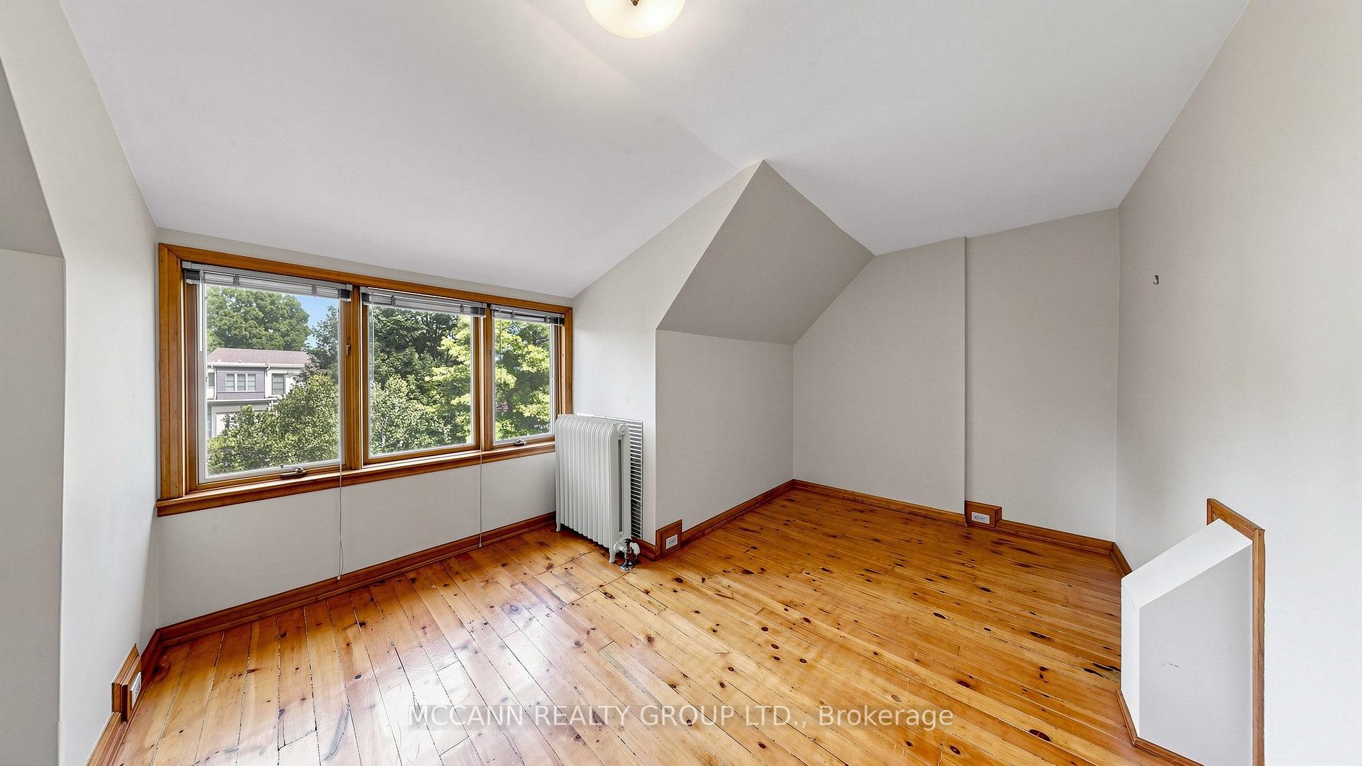 Photo 32 of 252 Sheldrake Boulevard, Toronto, Mount Pleasant East — HOMEH