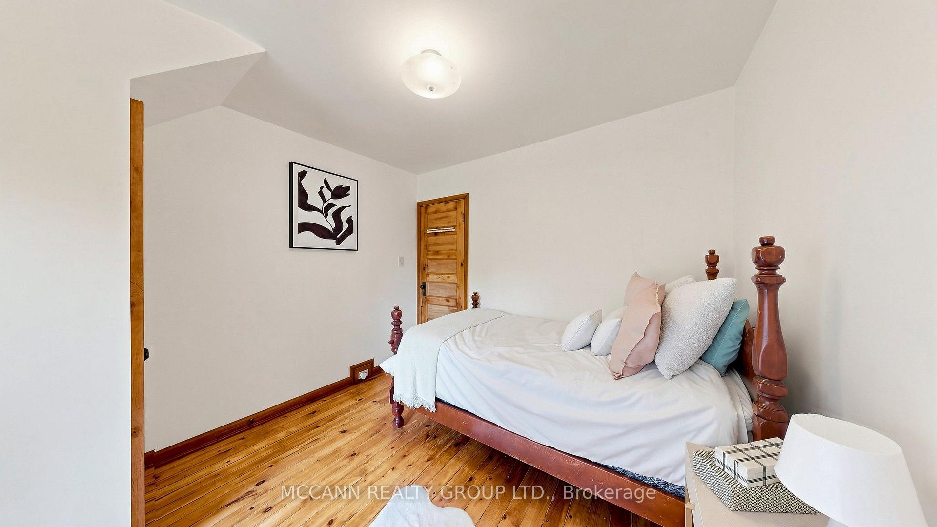 Photo 38 of 252 Sheldrake Boulevard, Toronto, Mount Pleasant East — HOMEH