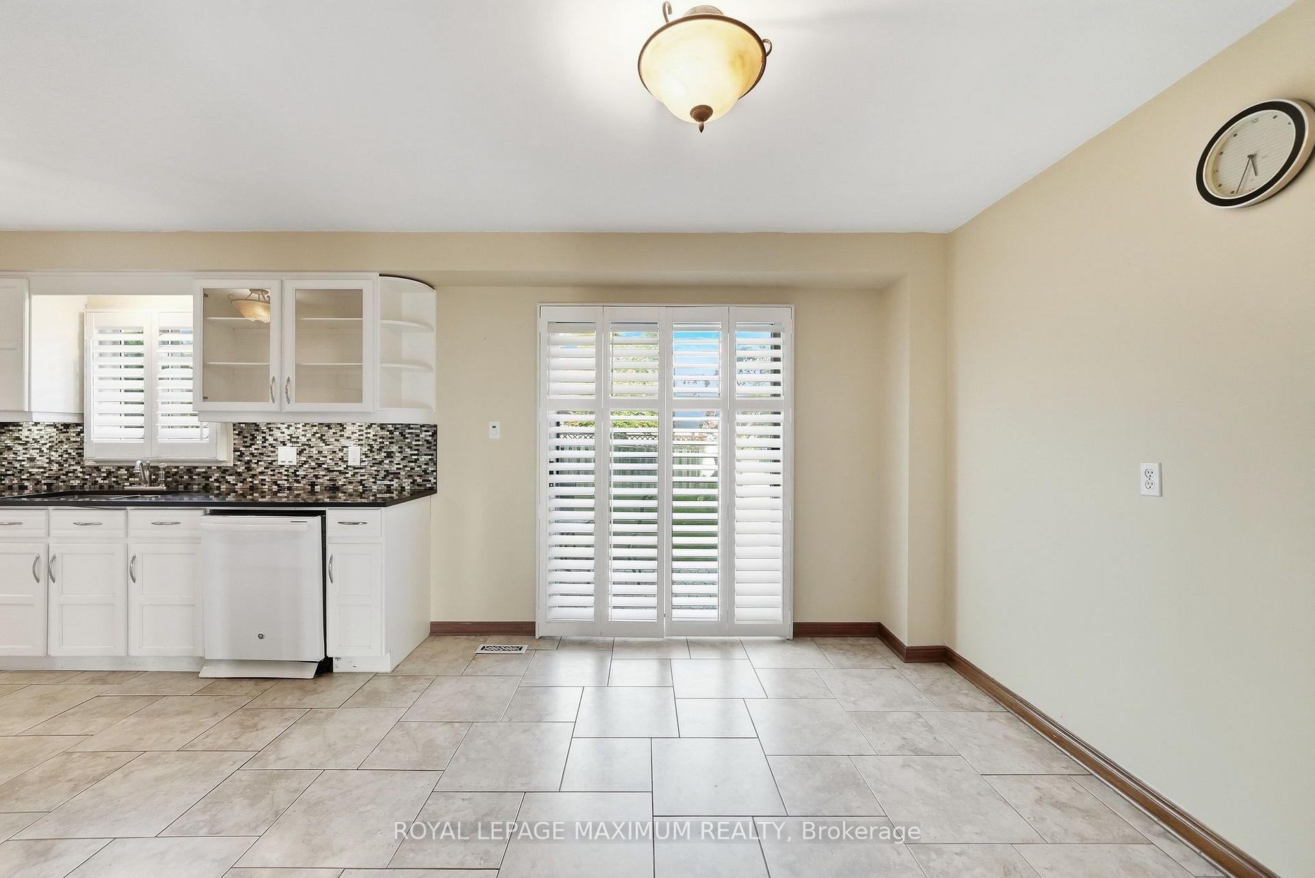 Photo 18 of 182 Nestor Crescent, Vaughan, East Woodbridge — HOMEH