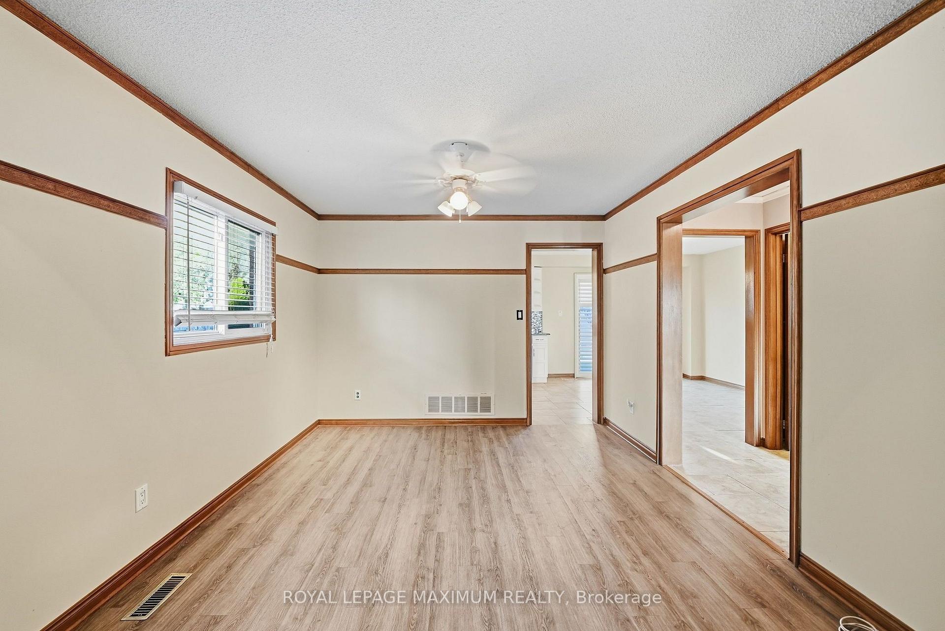 Photo 20 of 182 Nestor Crescent, Vaughan, East Woodbridge — HOMEH