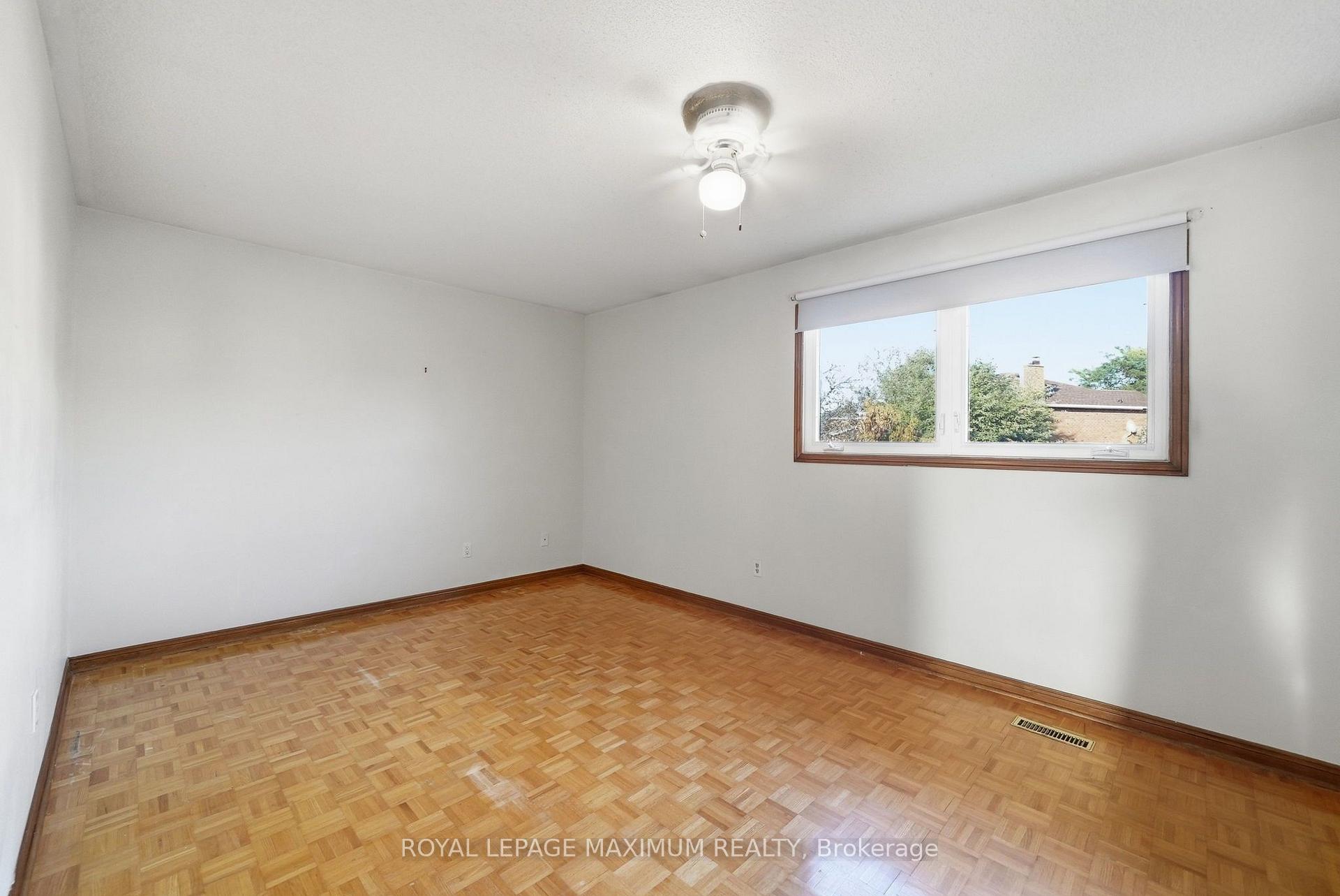 Photo 25 of 182 Nestor Crescent, Vaughan, East Woodbridge — HOMEH