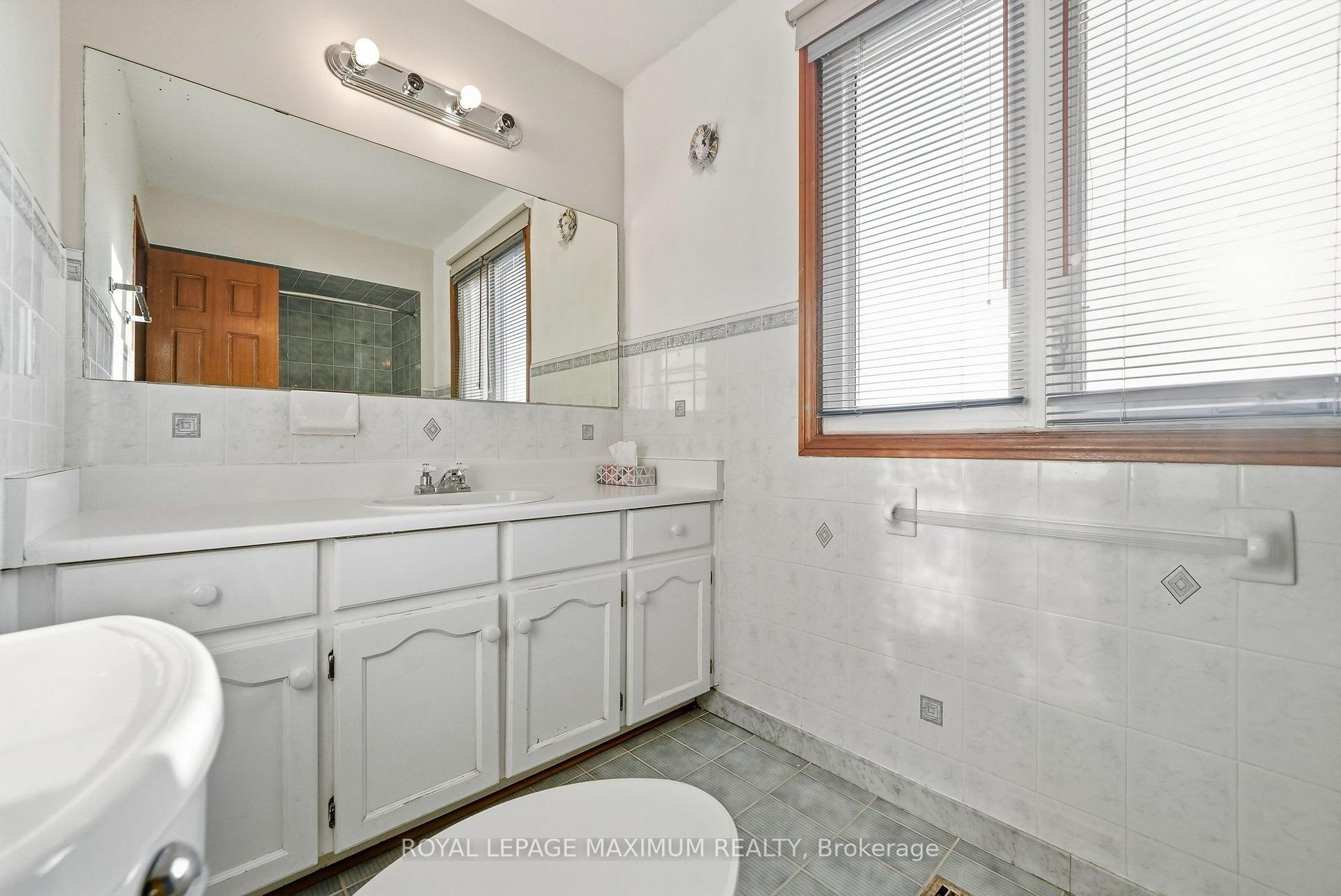 Photo 30 of 182 Nestor Crescent, Vaughan, East Woodbridge — HOMEH