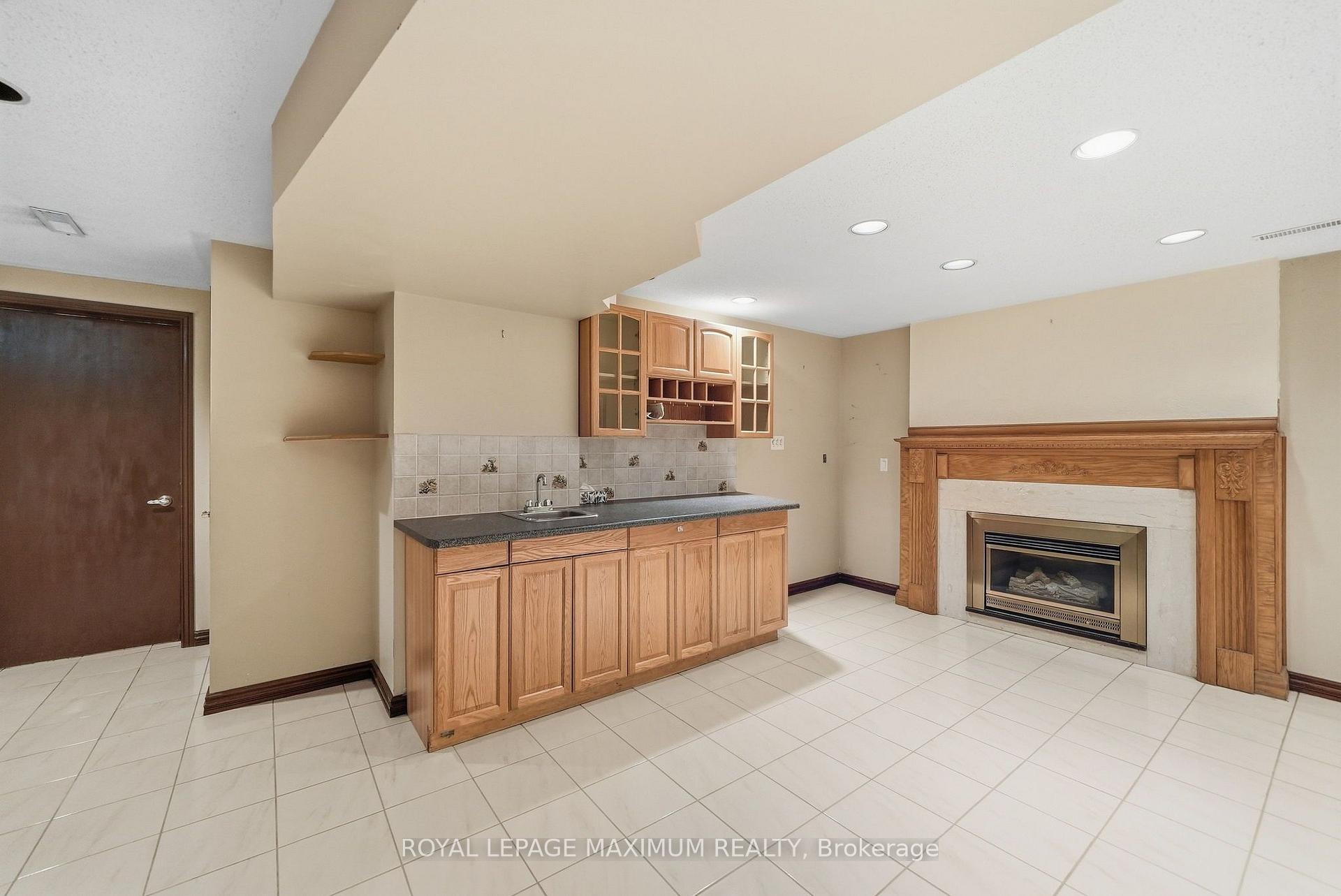 Photo 35 of 182 Nestor Crescent, Vaughan, East Woodbridge — HOMEH