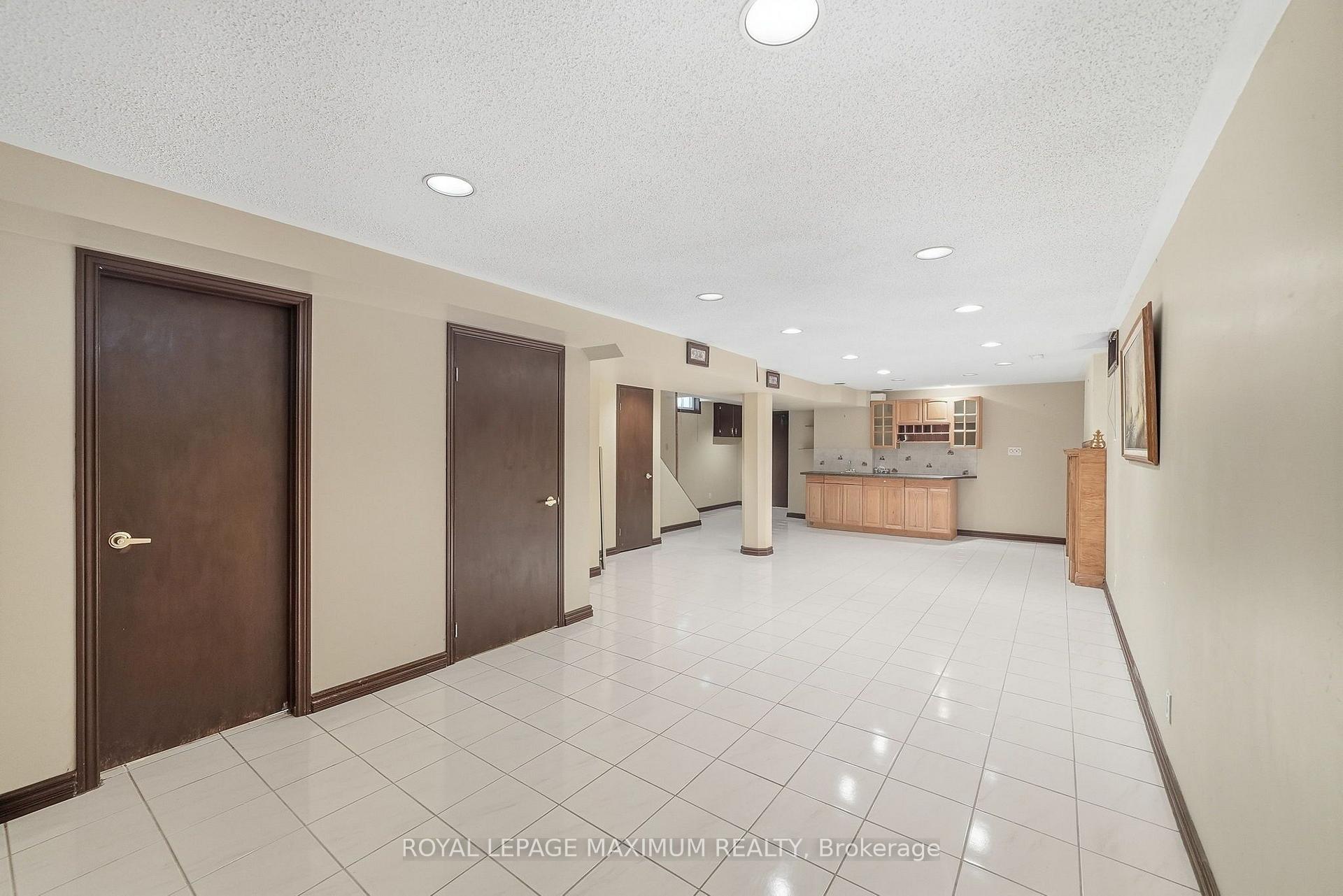 Photo 39 of 182 Nestor Crescent, Vaughan, East Woodbridge — HOMEH