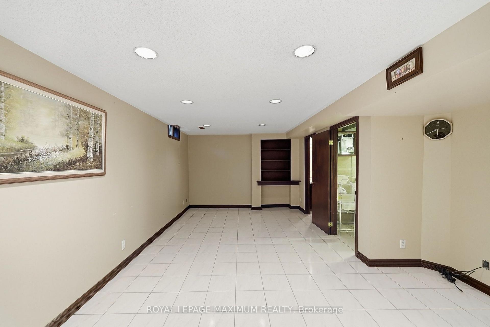 Photo 40 of 182 Nestor Crescent, Vaughan, East Woodbridge — HOMEH