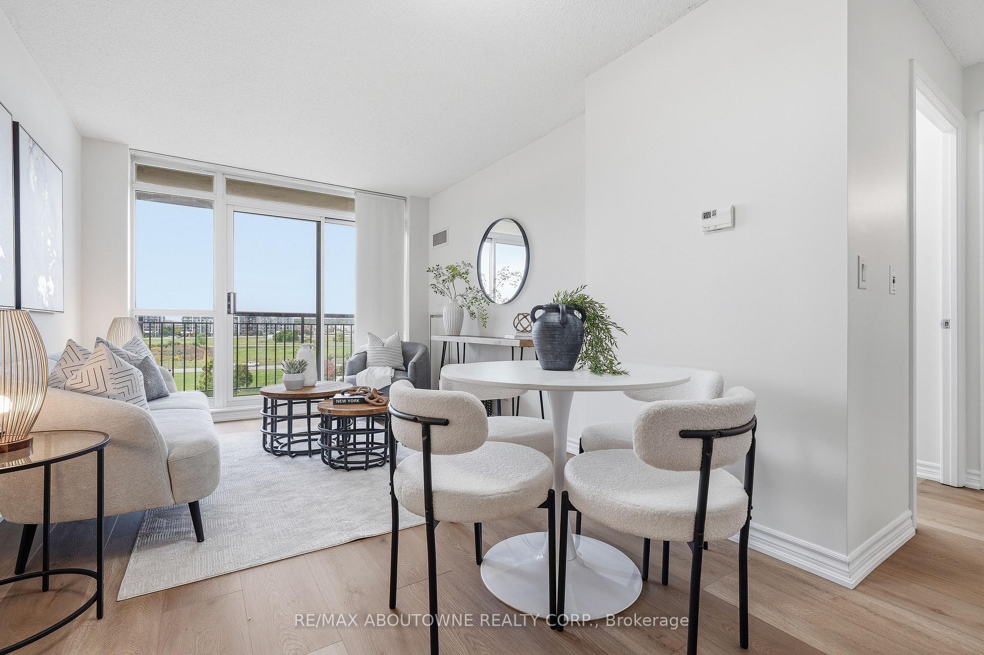 Photo 8 of Unit 709, 2391 Central Park Drive, Oakville, River Oaks — HOMEH