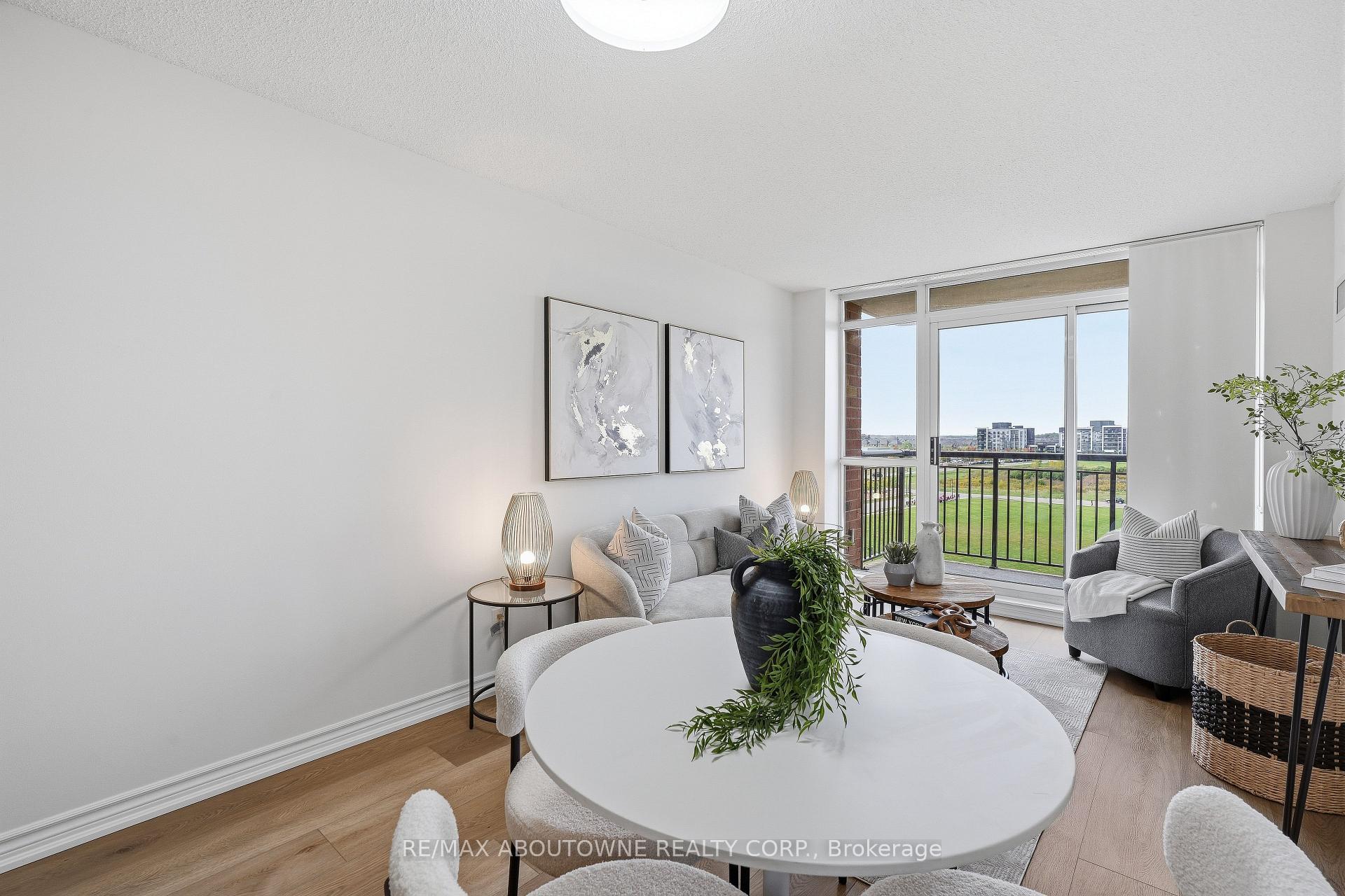 Photo 10 of Unit 709, 2391 Central Park Drive, Oakville, River Oaks — HOMEH