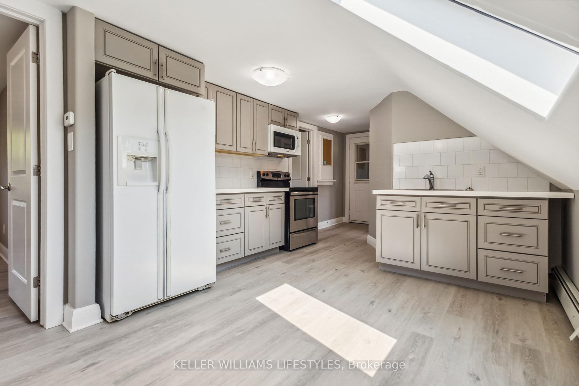 Photo 6 of Unit UPPER, 88 Britannia Avenue, London, North N — HOMEH