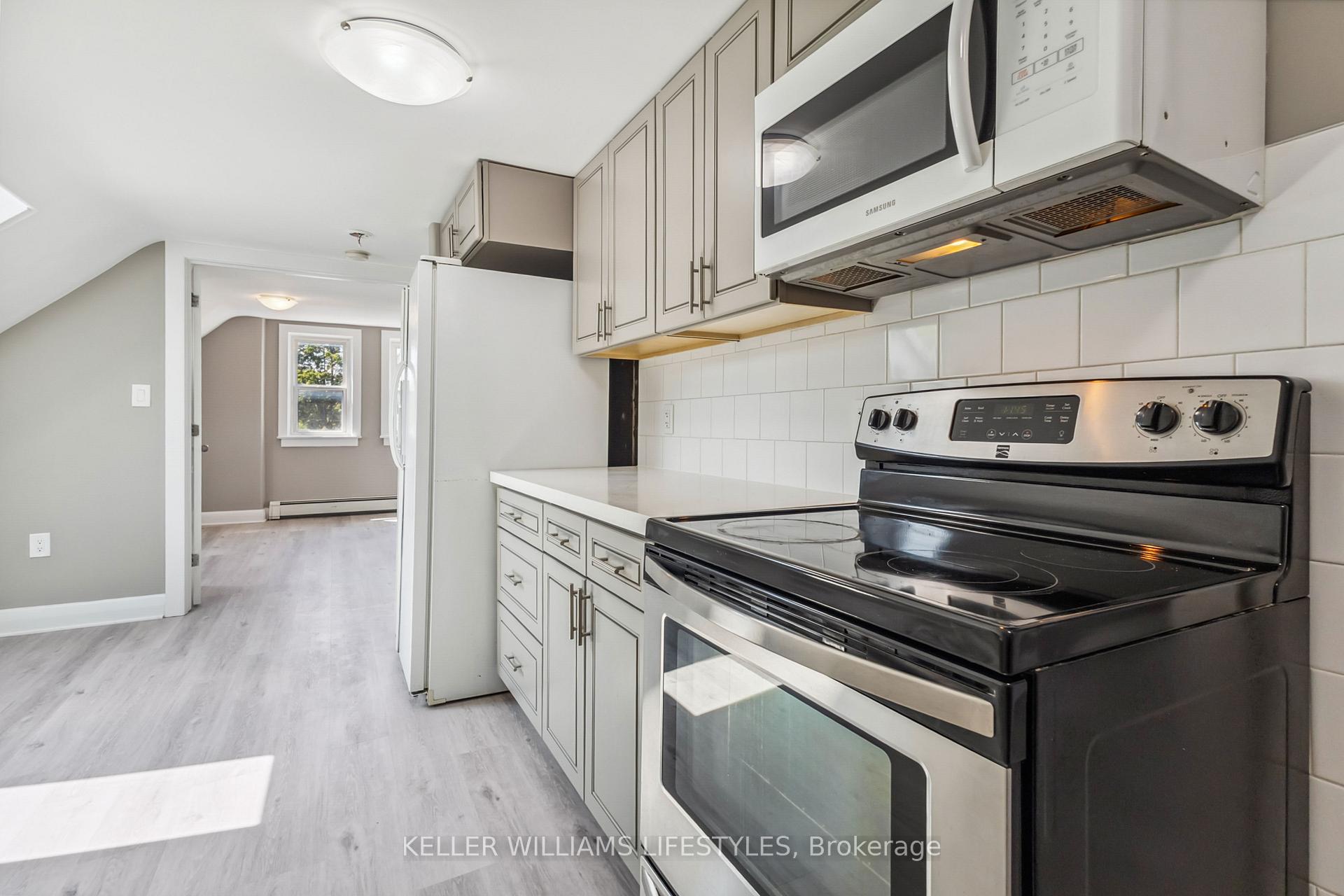 Photo 9 of Unit UPPER, 88 Britannia Avenue, London, North N — HOMEH