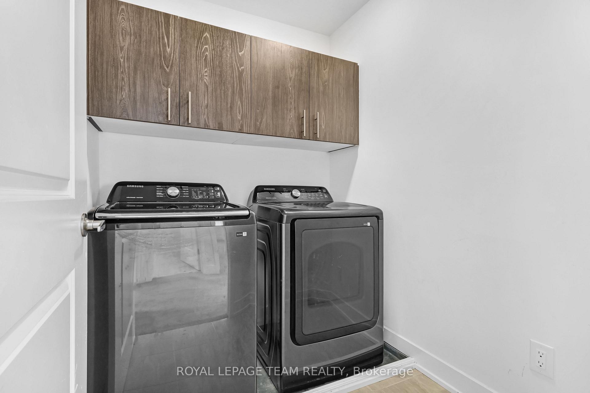 Photo 23 of 76 Big Dipper Street, Ottawa, Riverside South/Gloucester Glen — HOMEH