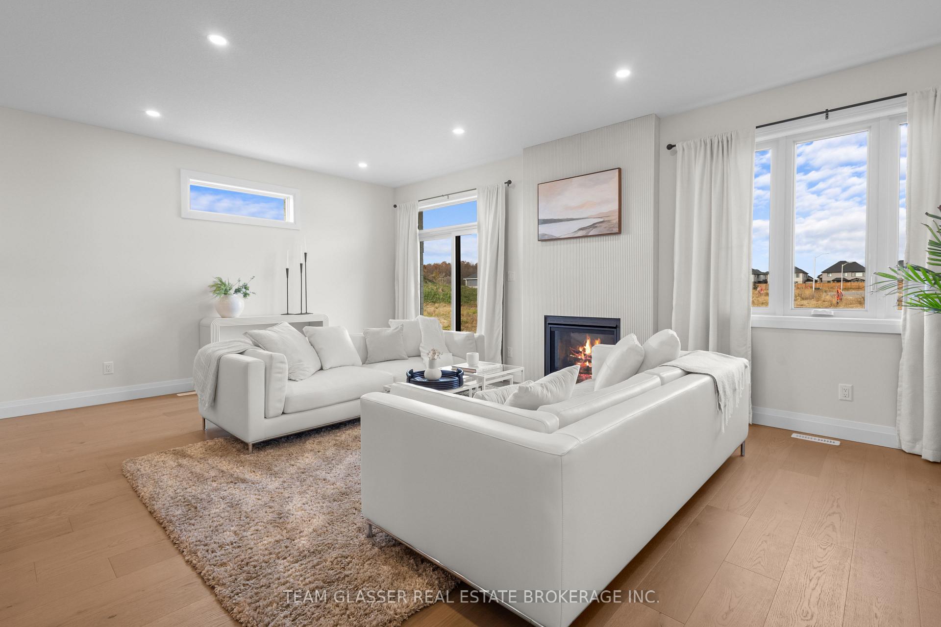 Photo 7 of 70 Benner Boulevard, Middlesex Centre, Kilworth — HOMEH