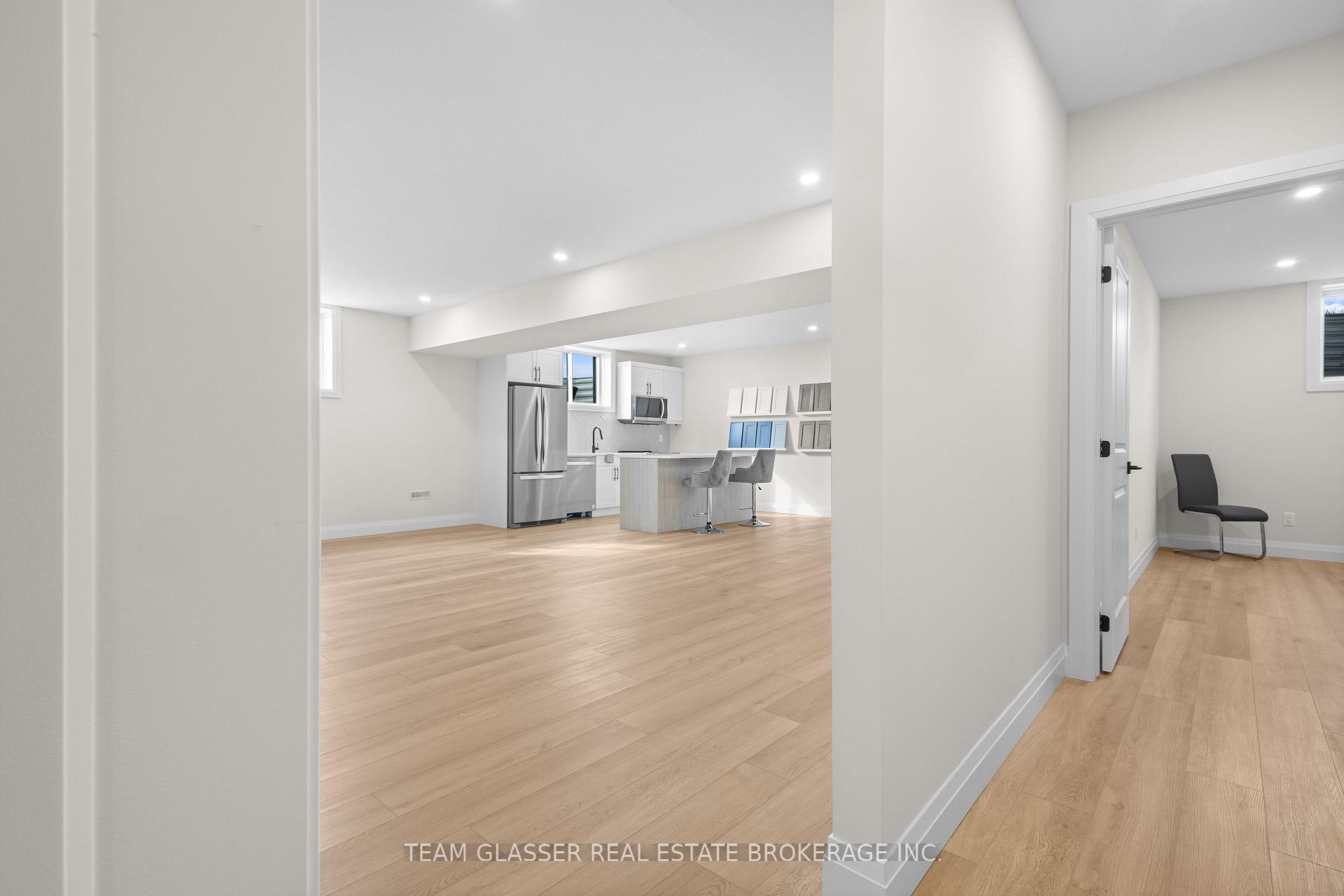 Photo 22 of 70 Benner Boulevard, Middlesex Centre, Kilworth — HOMEH