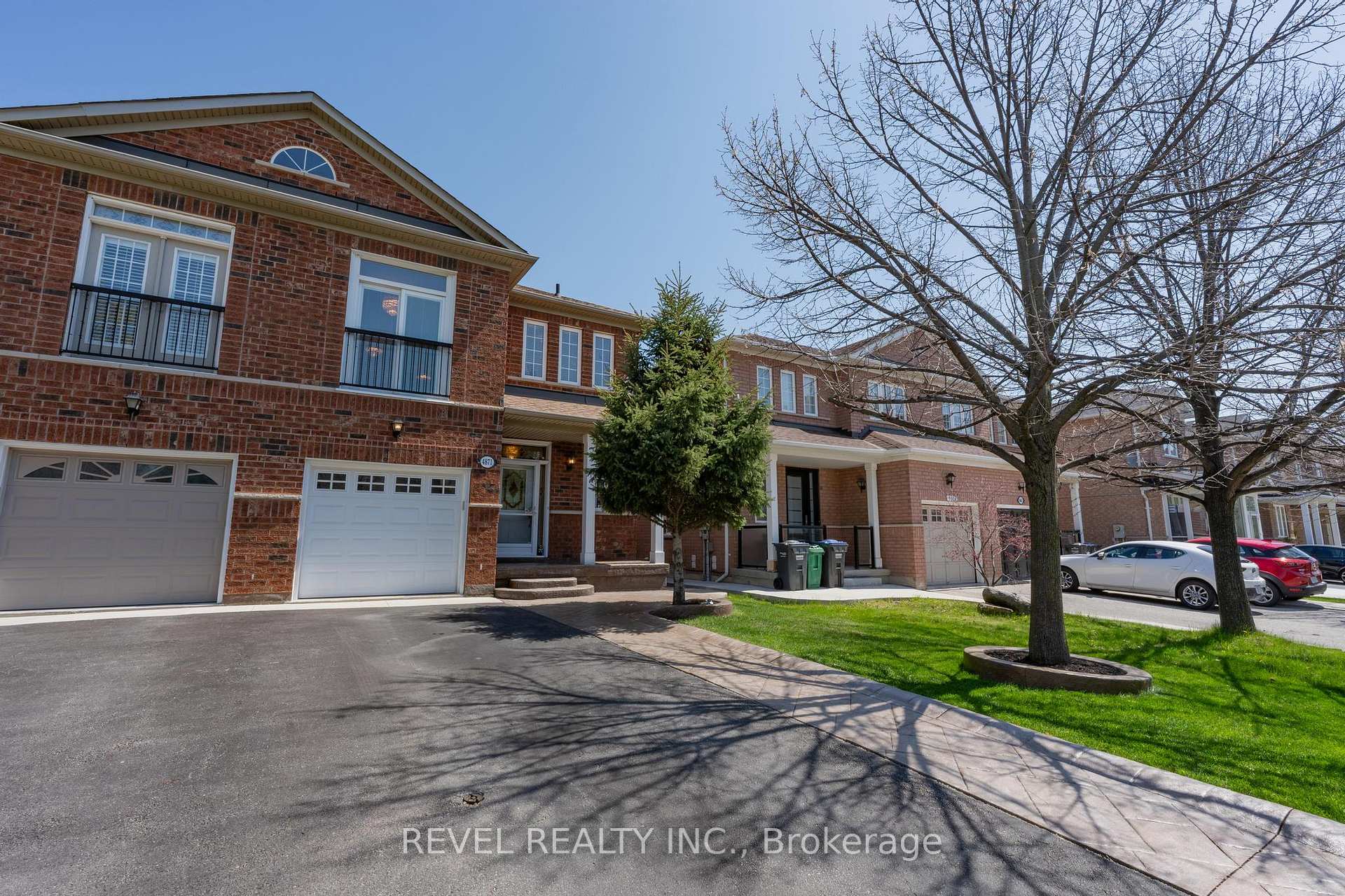 Front of 4871 James Austin Drive