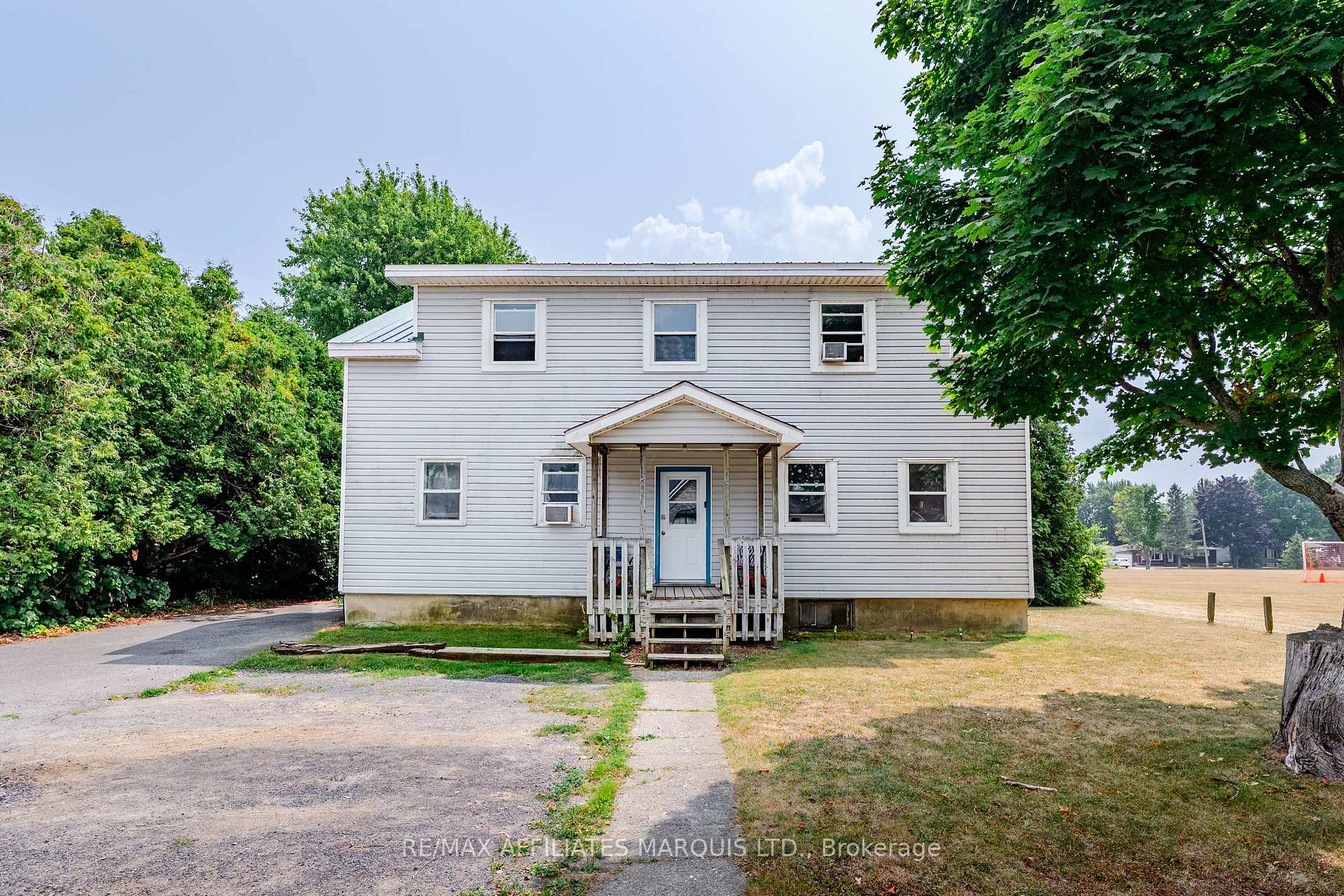 Front of 52 Elm St Ingleside Street