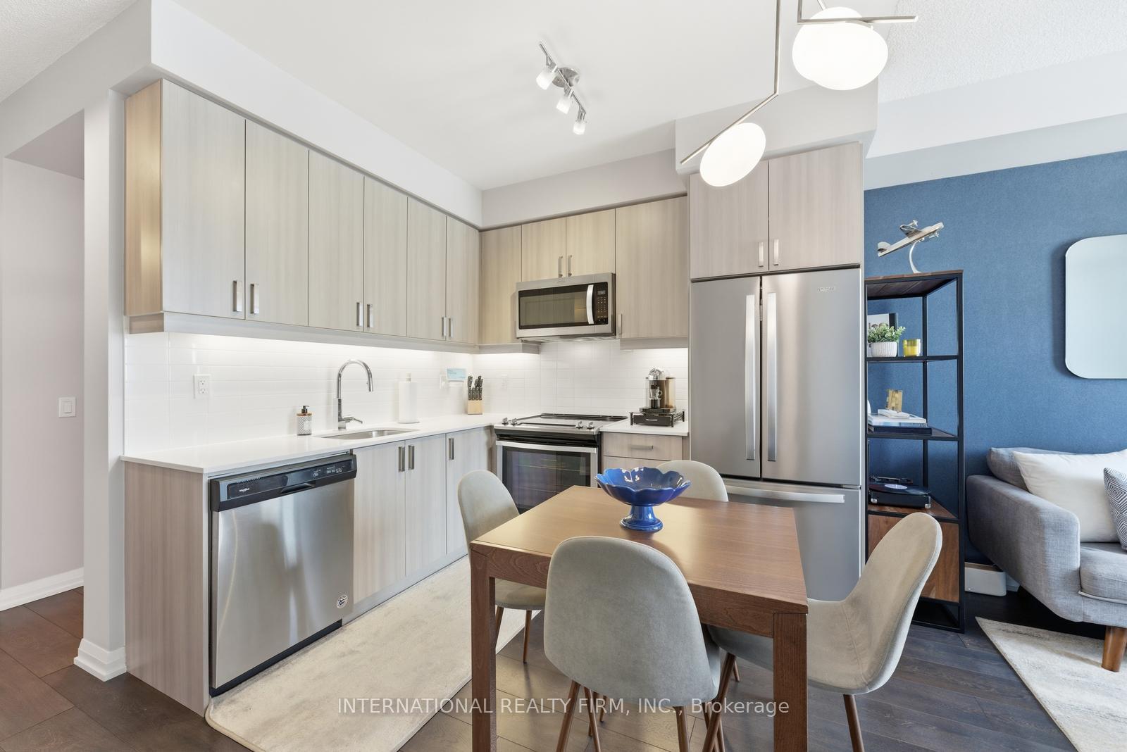Photo 8 of Unit 703, 7895 Jane Street, Vaughan, Concord — HOMEH