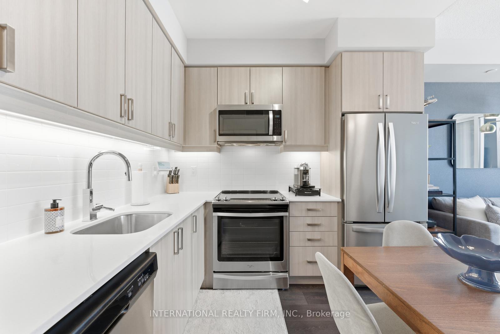 Photo 10 of Unit 703, 7895 Jane Street, Vaughan, Concord — HOMEH