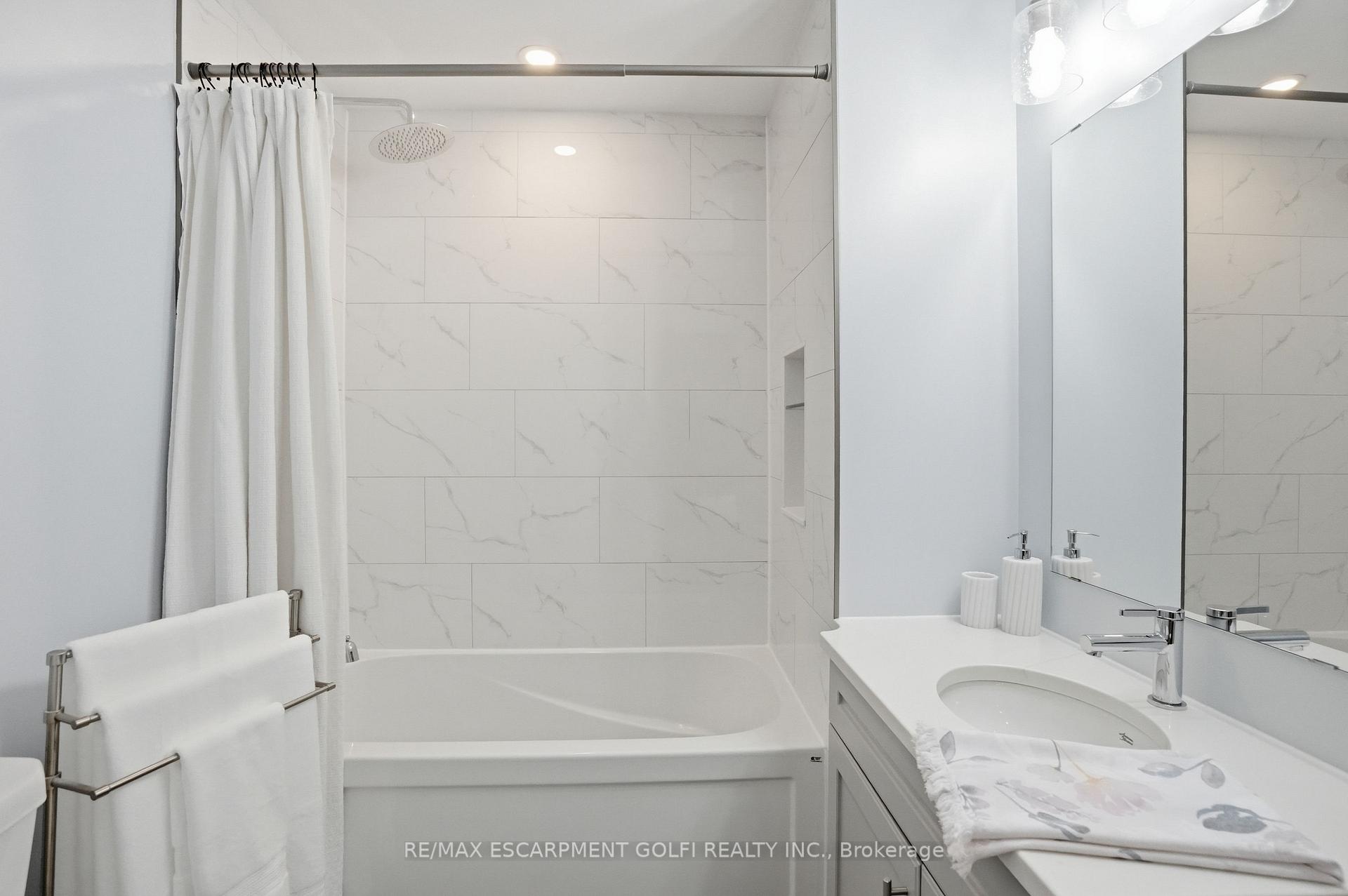 Photo 13 of Unit 8, 405 Merritt Street, St. Catharines, Oakdale — HOMEH