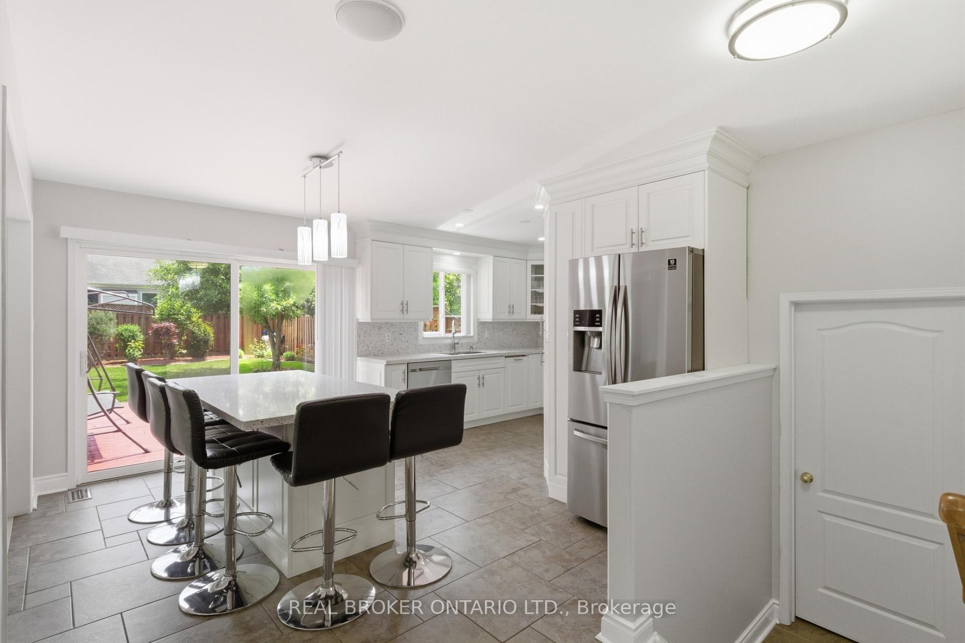 Photo 14 of 135 Blackburn Drive, Brantford, Empire — HOMEH