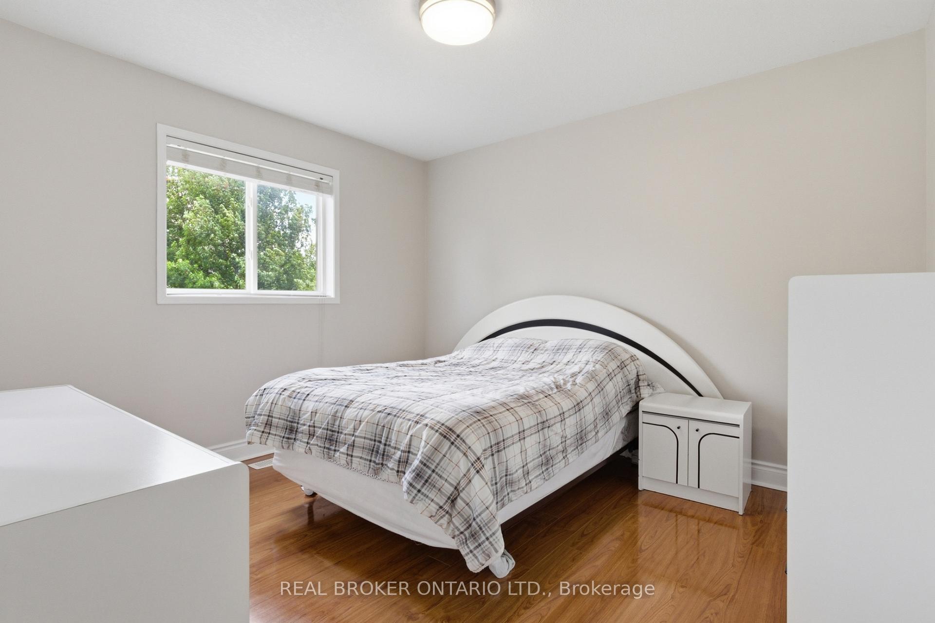 Photo 31 of 135 Blackburn Drive, Brantford, Empire — HOMEH