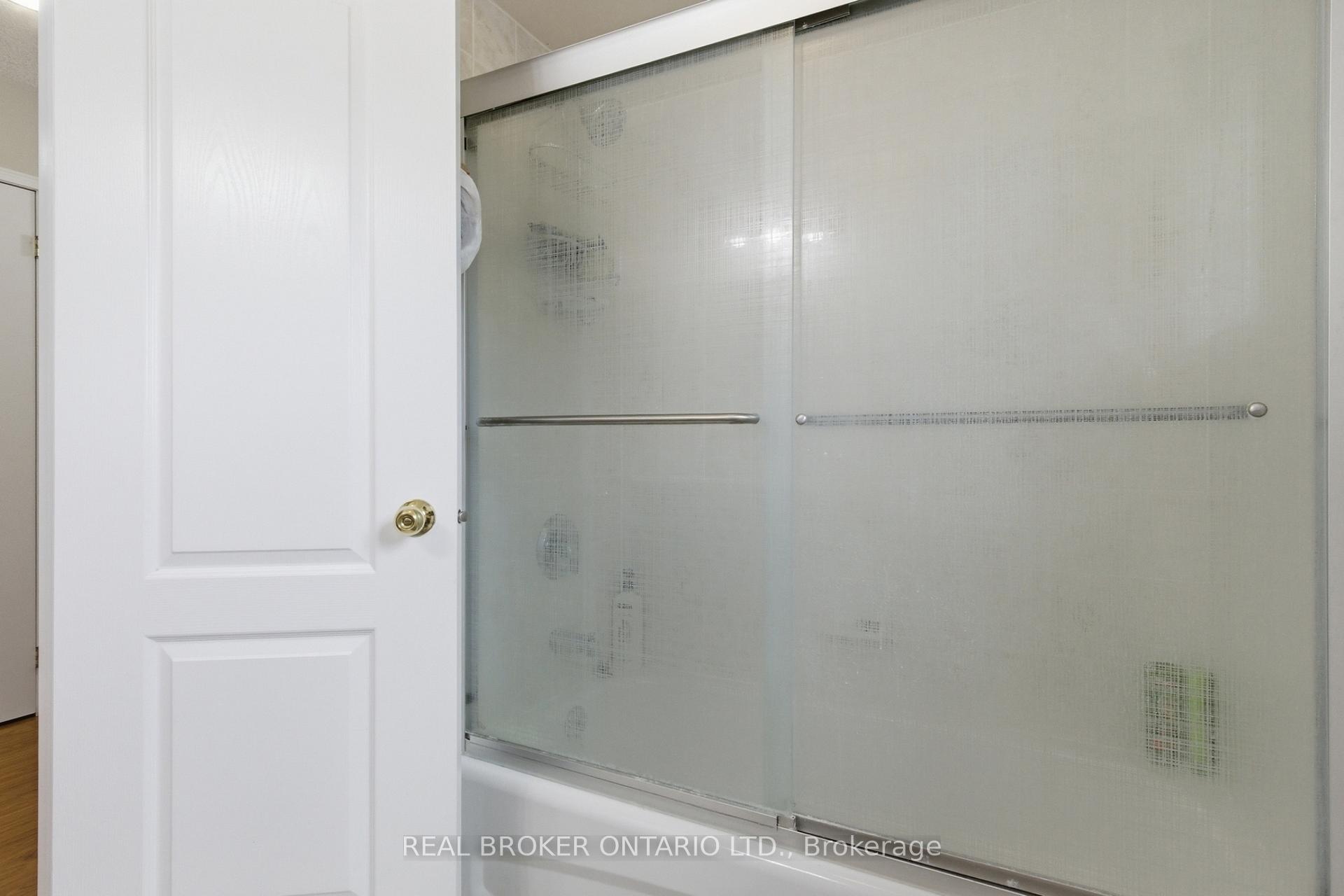 Photo 34 of 135 Blackburn Drive, Brantford, Empire — HOMEH