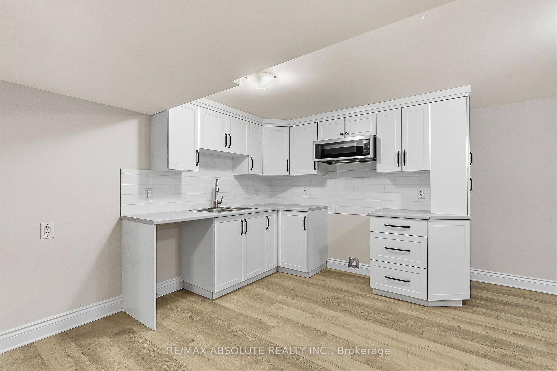Photo 20 of 1095 Kenaston Street, Ottawa, Cyrville Rd./Industrial Park — HOMEH