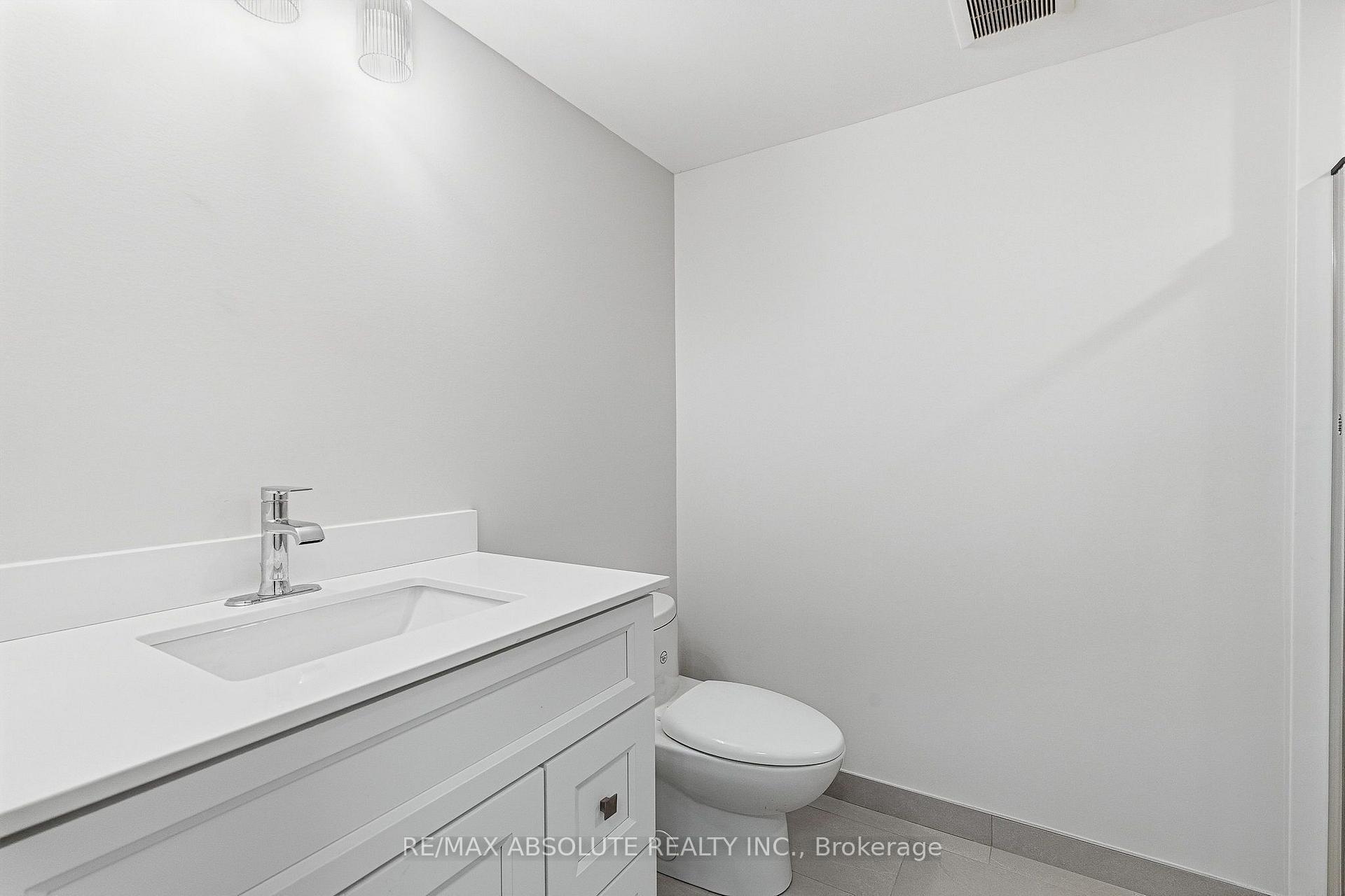 Photo 27 of 1095 Kenaston Street, Ottawa, Cyrville Rd./Industrial Park — HOMEH