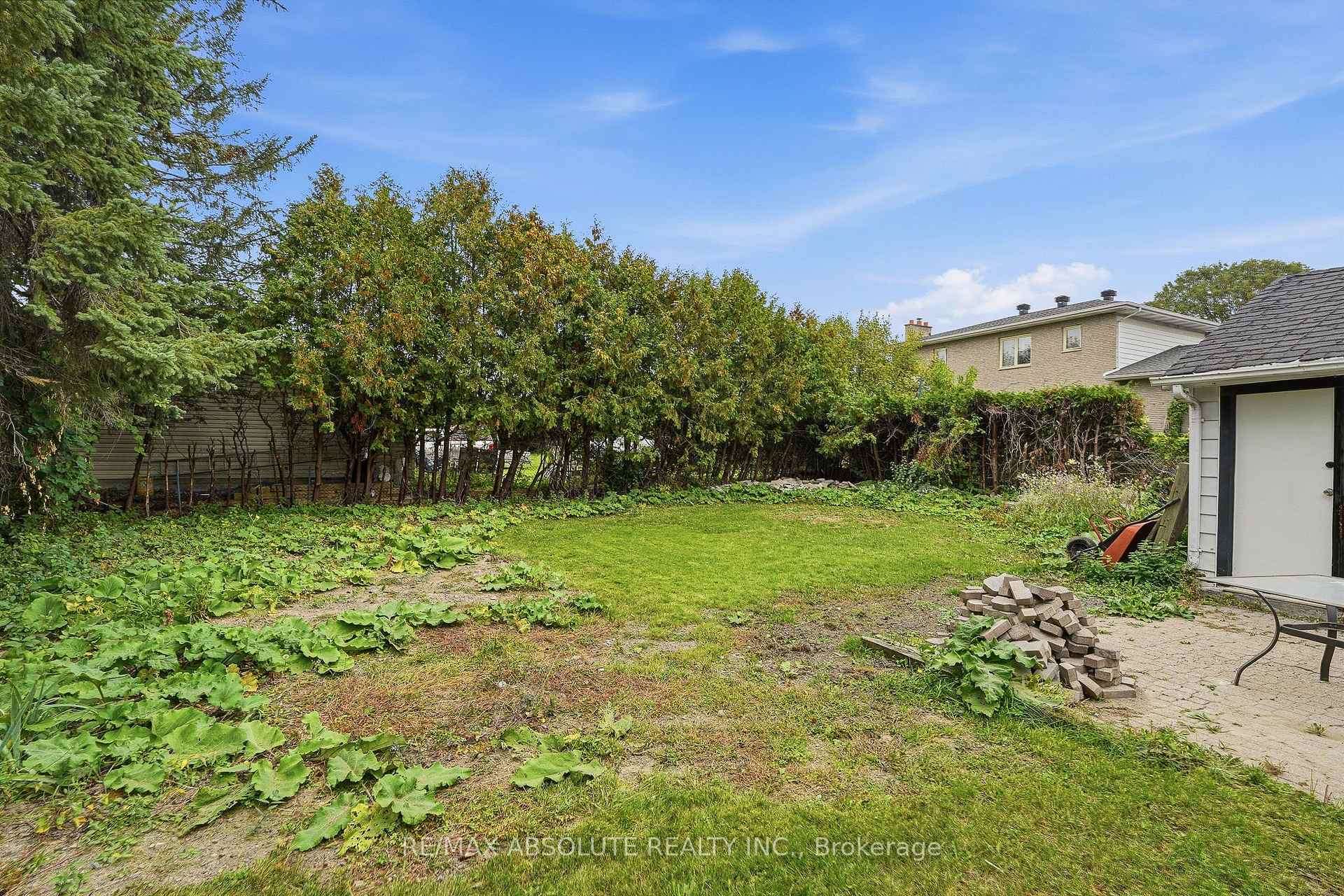 Photo 31 of 1095 Kenaston Street, Ottawa, Cyrville Rd./Industrial Park — HOMEH