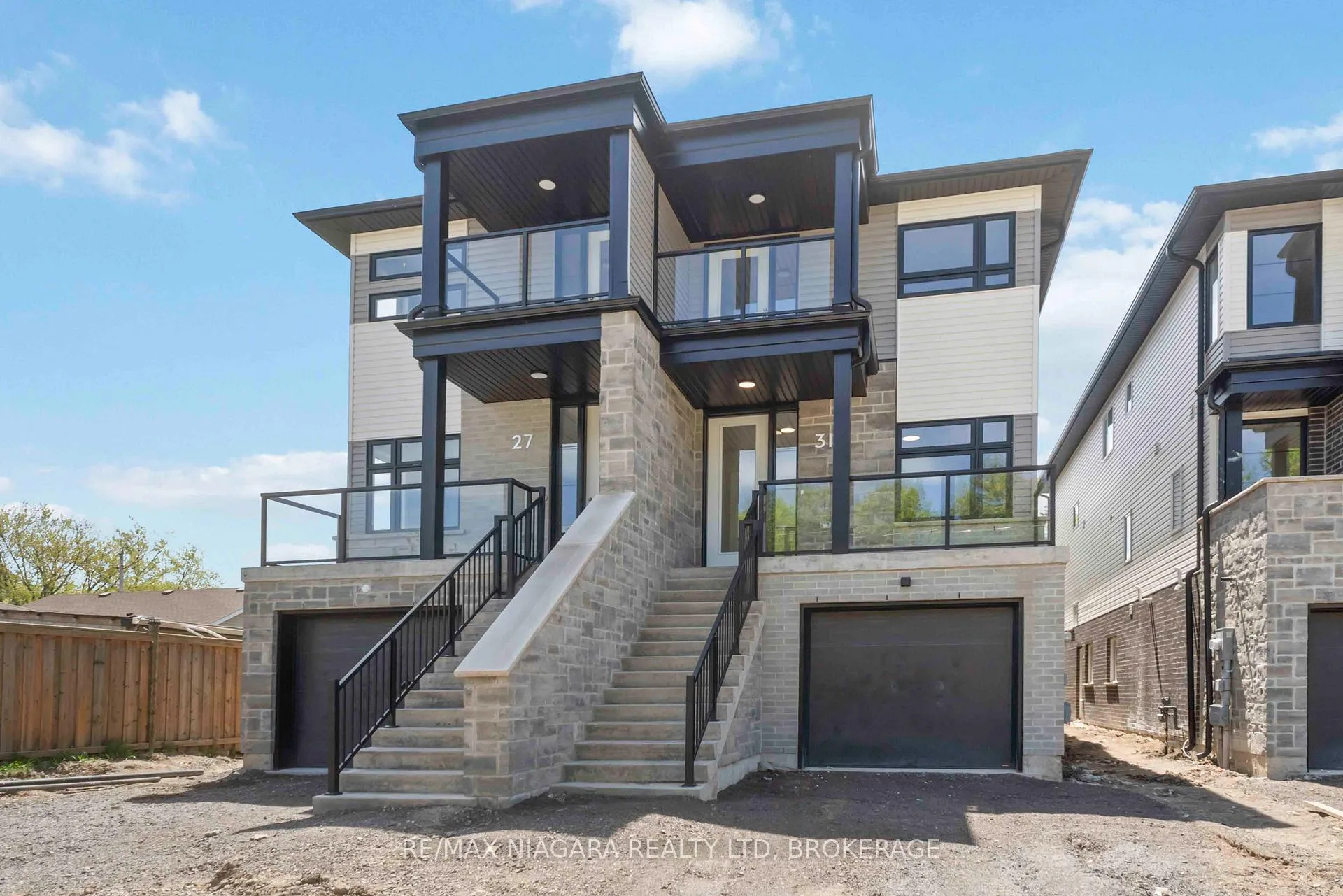 Front of Unit Main, 31 Superior Street