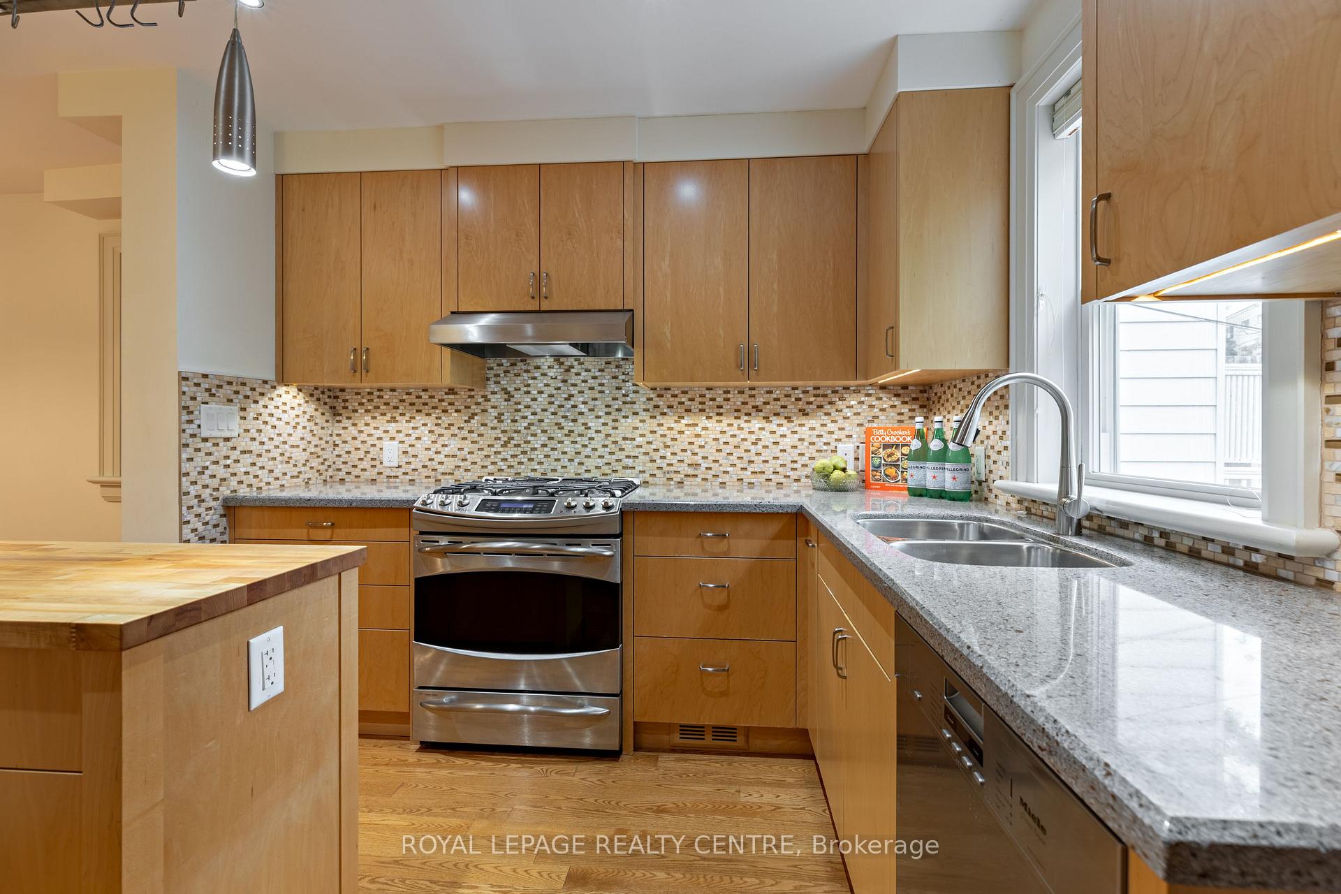 Photo 8 of 67 Alton Avenue, Toronto, South Riverdale — HOMEH