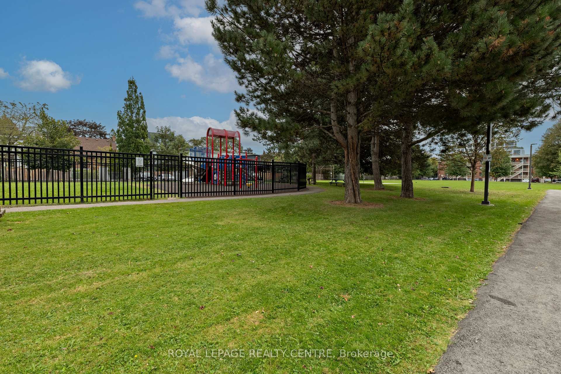 Photo 20 of 67 Alton Avenue, Toronto, South Riverdale — HOMEH