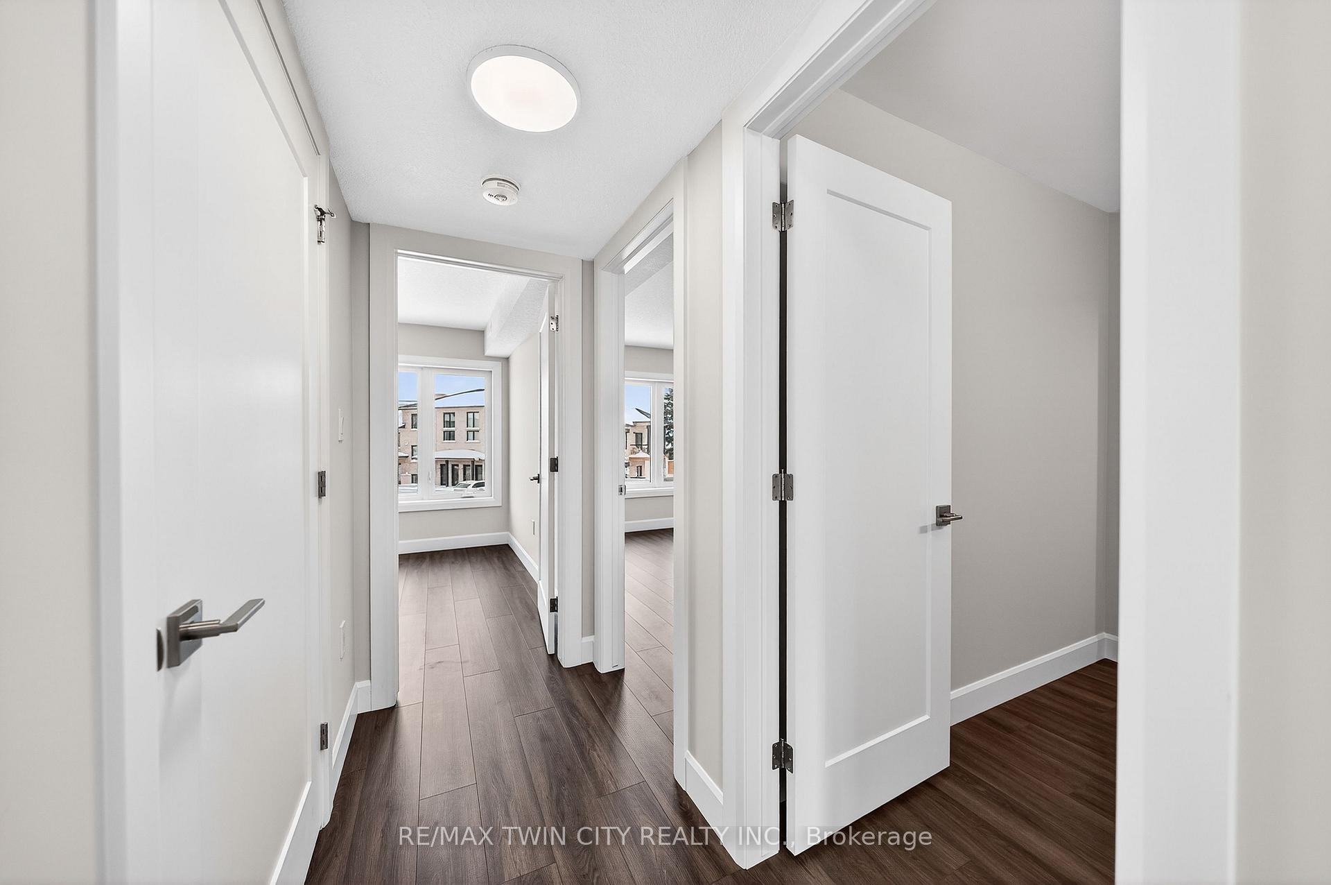 Photo 13 of Unit 48, 3202 Vivian Line, Stratford — HOMEH